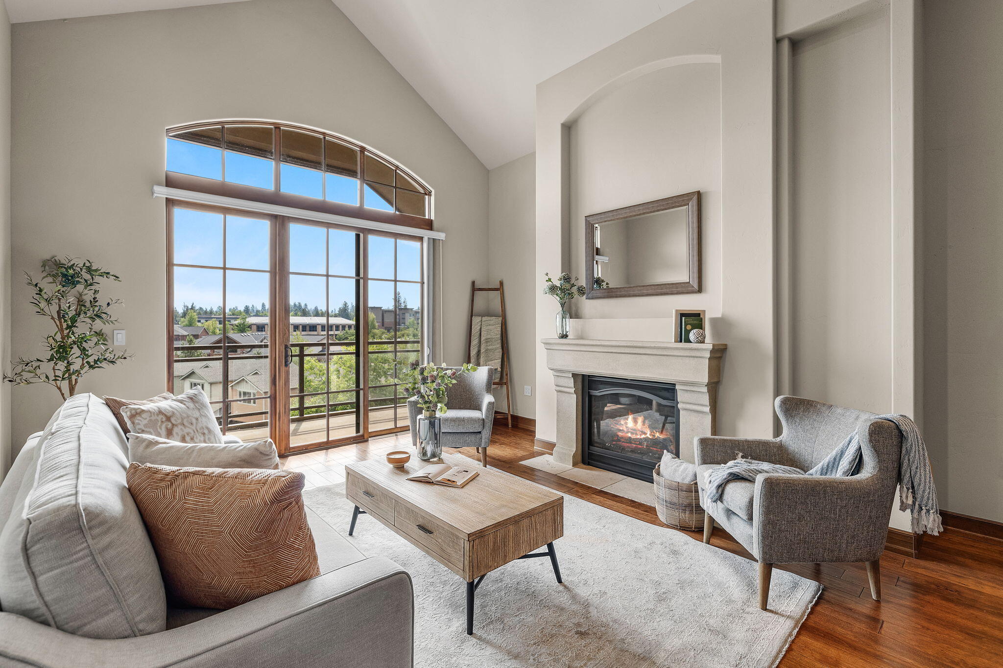 363 SW Bluff Drive, 409