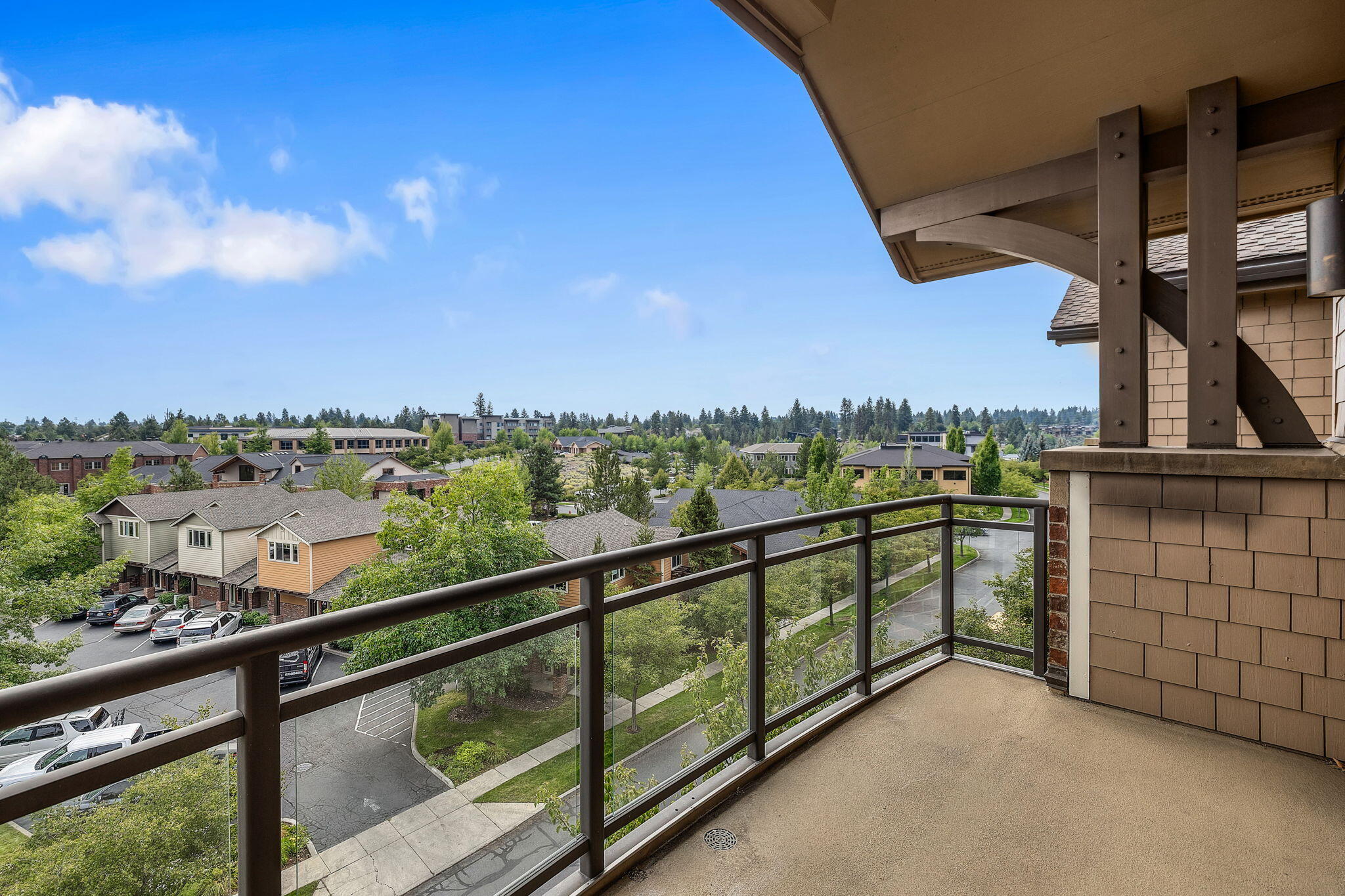 363 SW Bluff Drive, 409