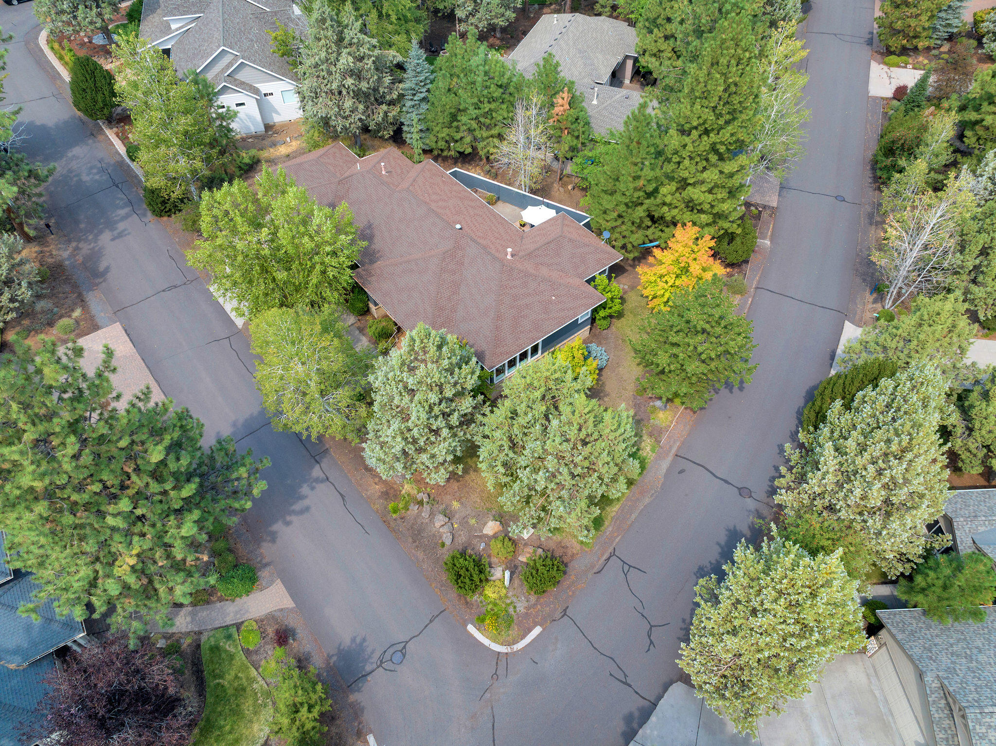 520 NW Divot Drive