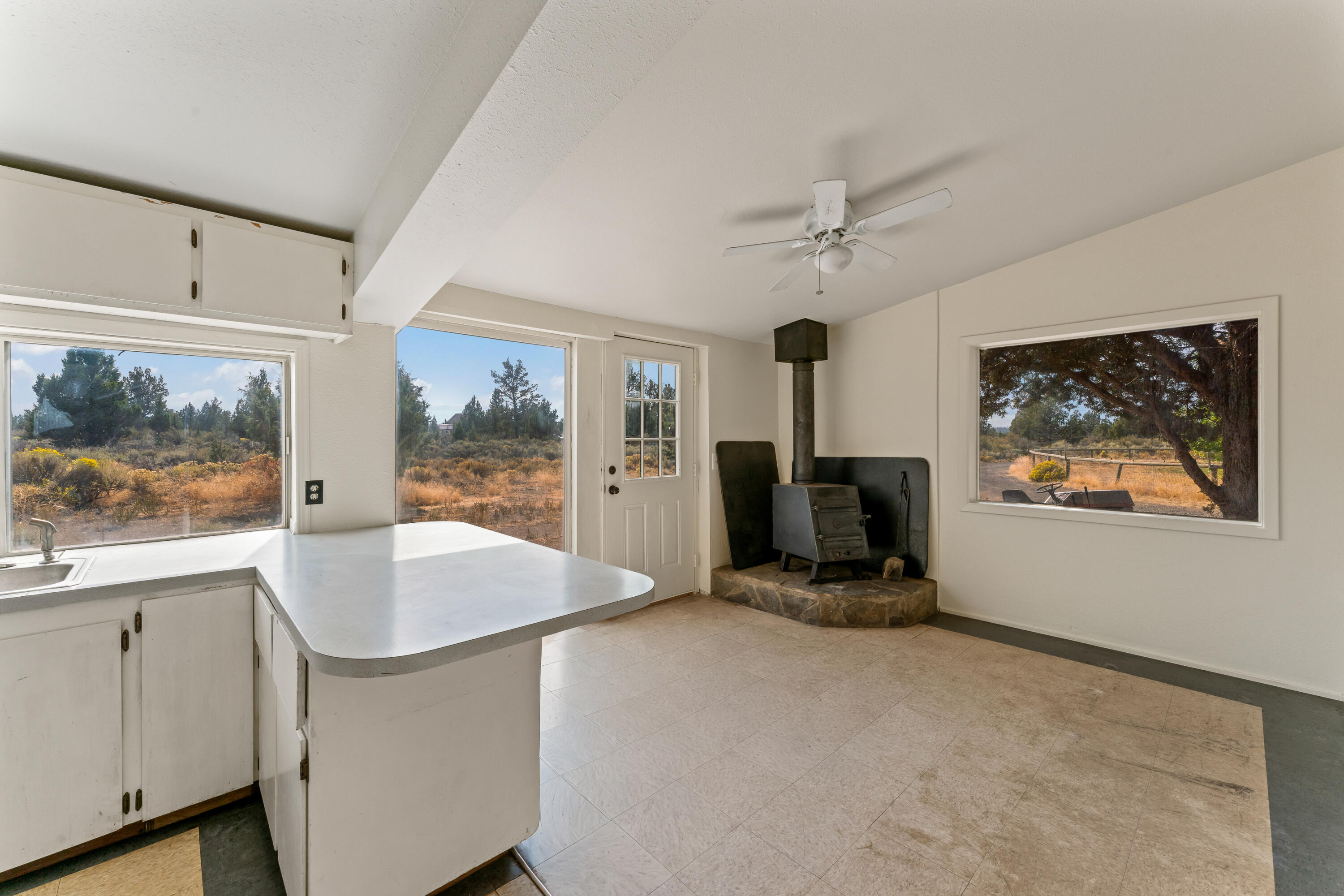 17845 Plainview Road