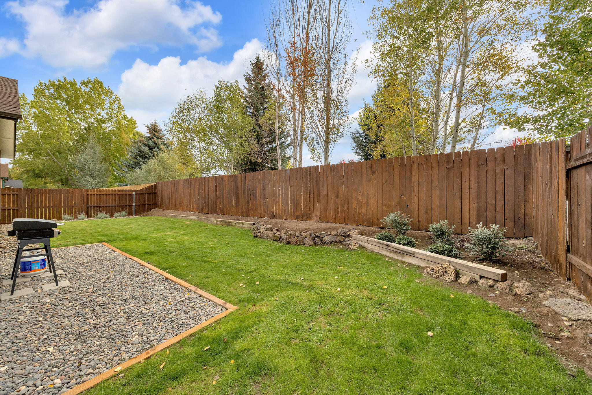 21347 Starling Drive