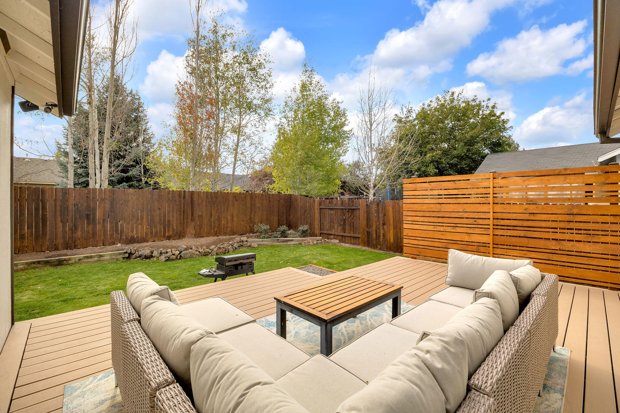 21347 Starling Drive