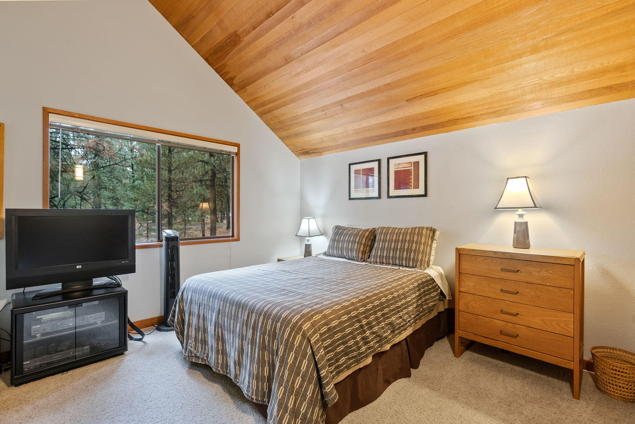 13692 Owls Clover, RH9