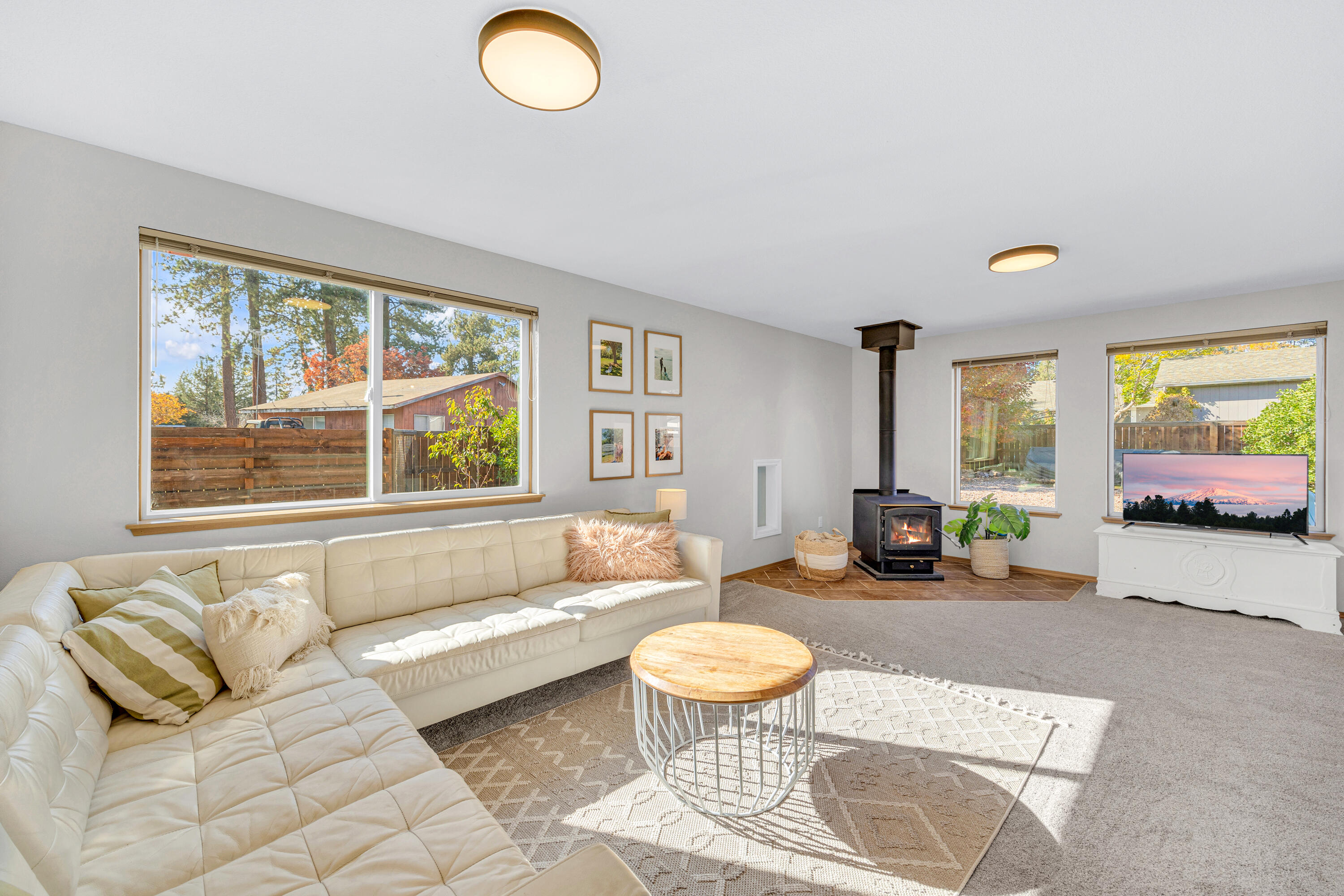 352 N Tamarack Street, Sisters