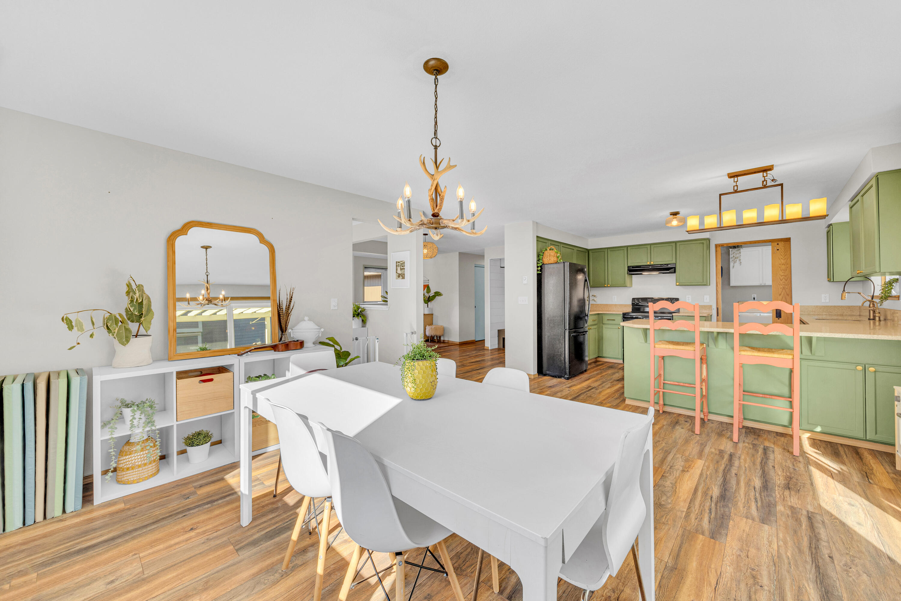 352 N Tamarack Street, Sisters