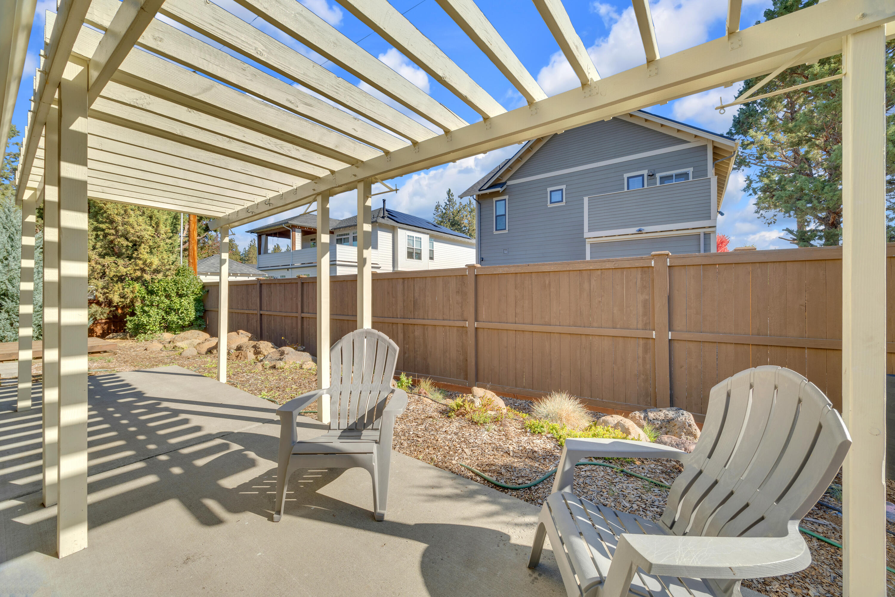 352 N Tamarack Street, Sisters