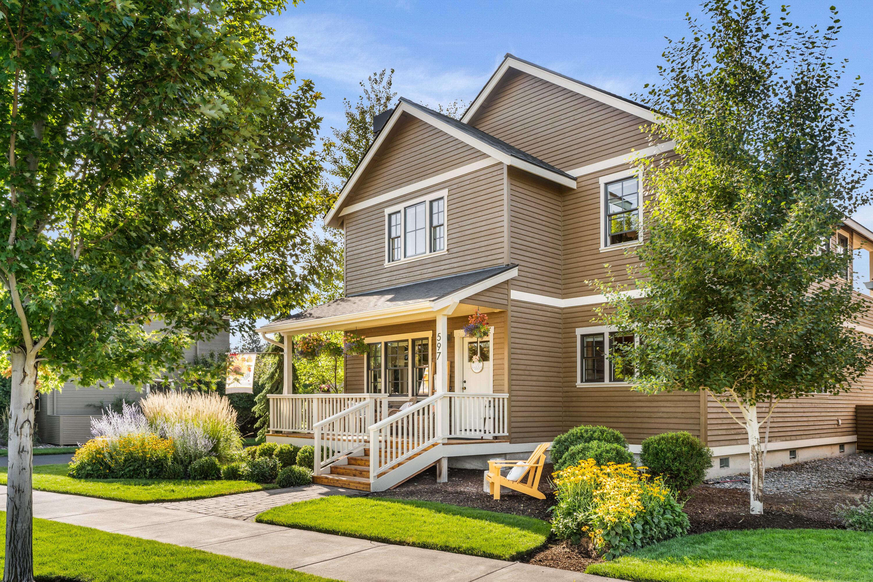 597 W Jefferson Avenue