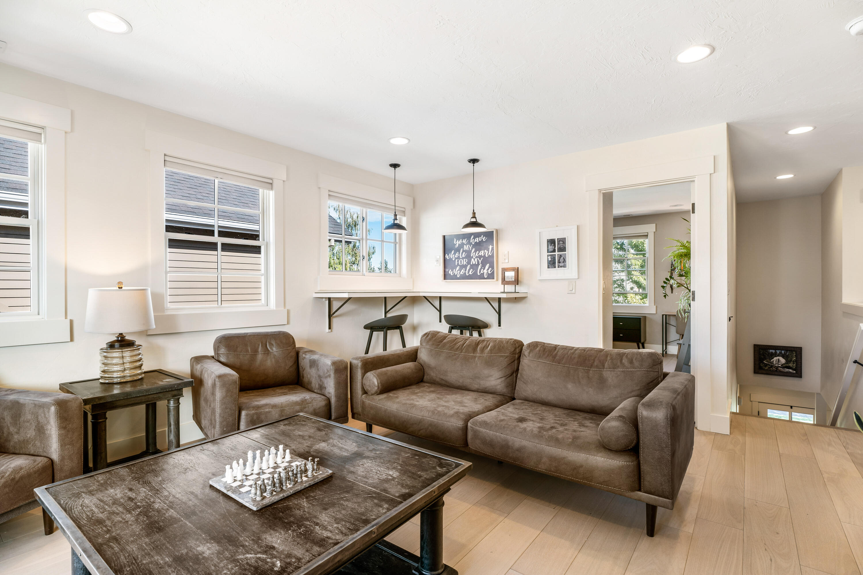 597 W Jefferson Avenue