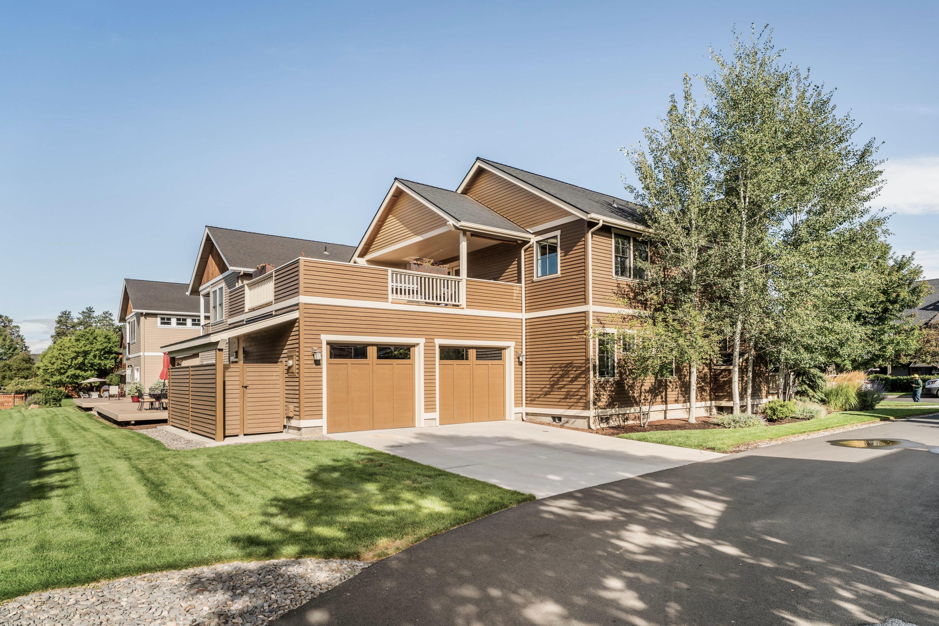 597 W Jefferson Avenue