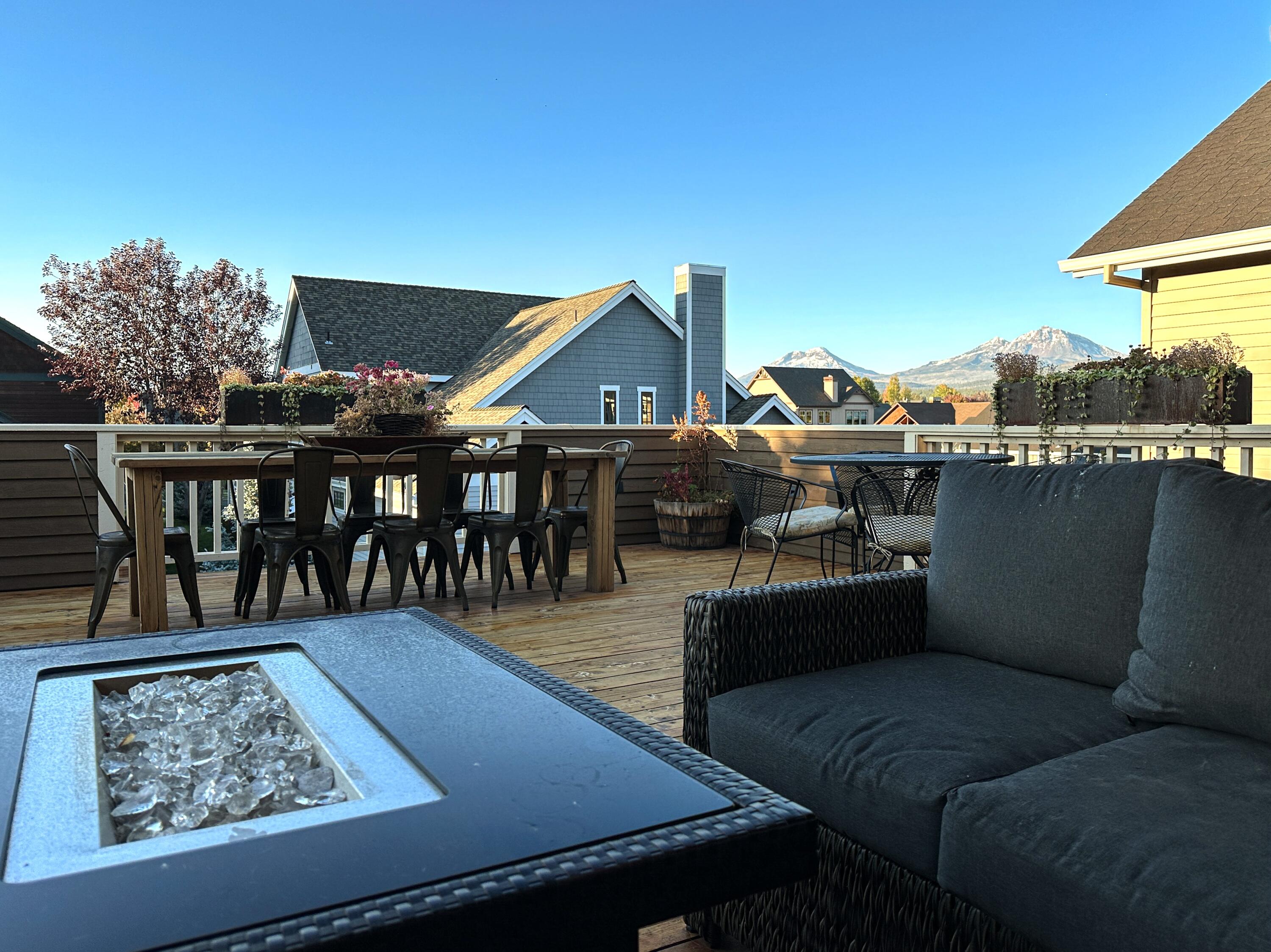 597 W Jefferson Avenue