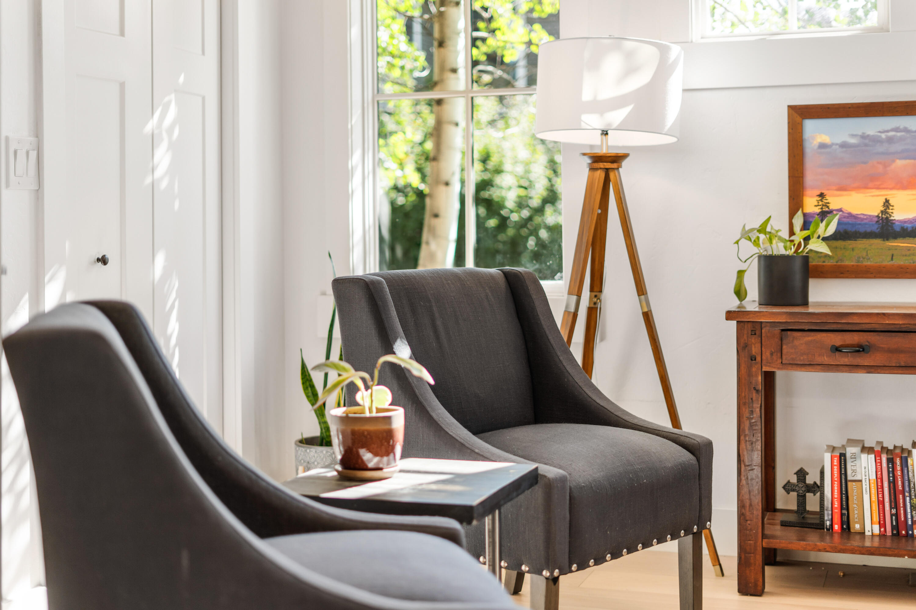 597 W Jefferson Avenue