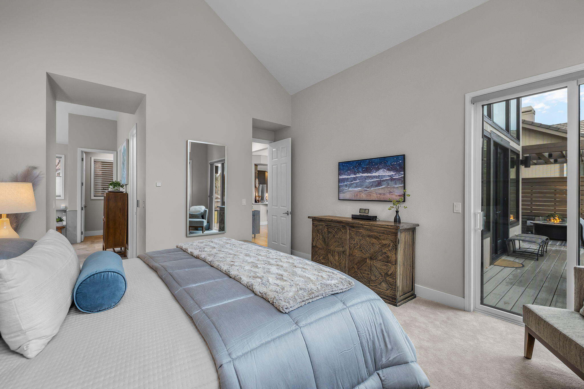 61981 Fall Creek Loop