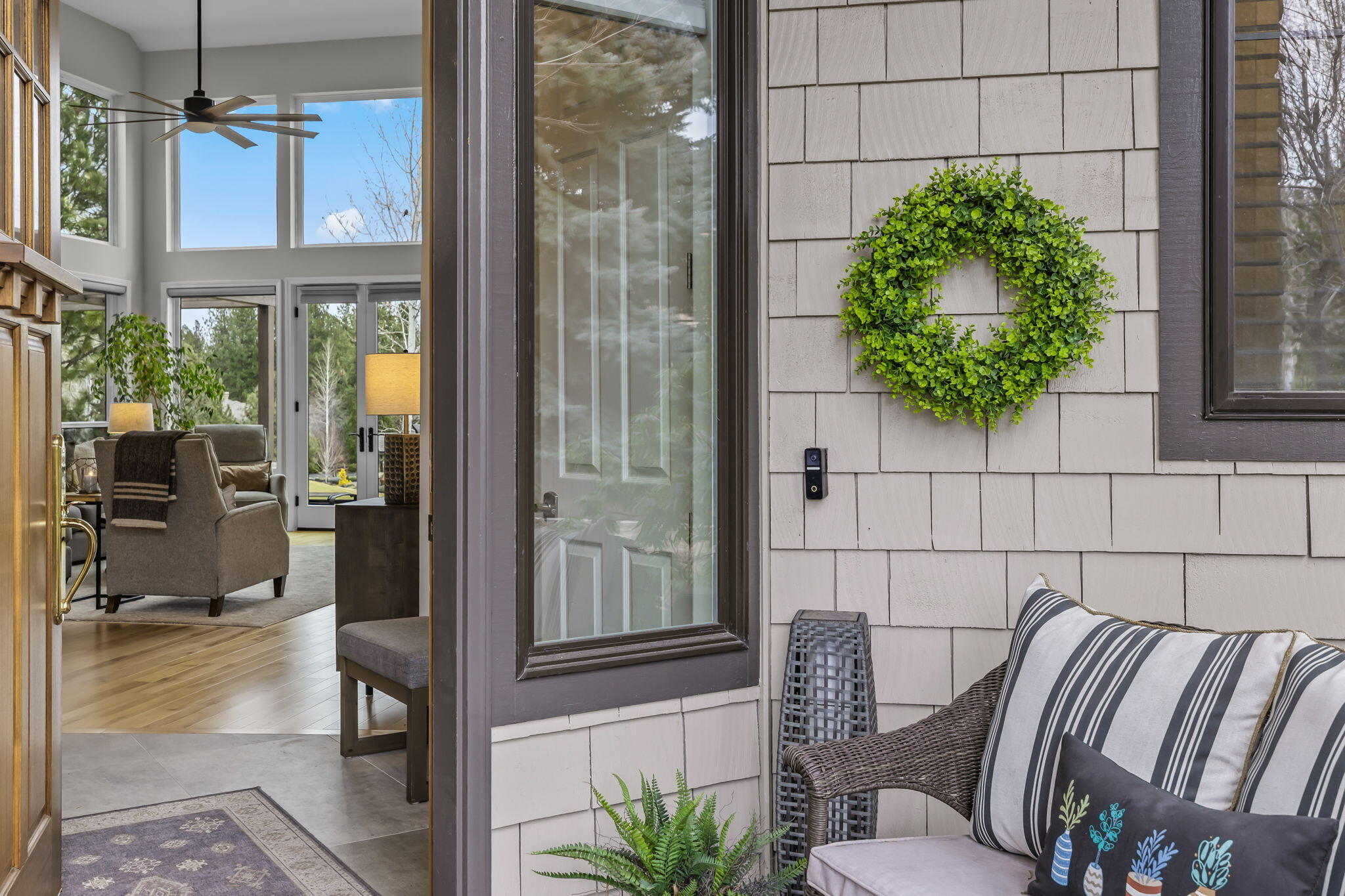 61981 Fall Creek Loop