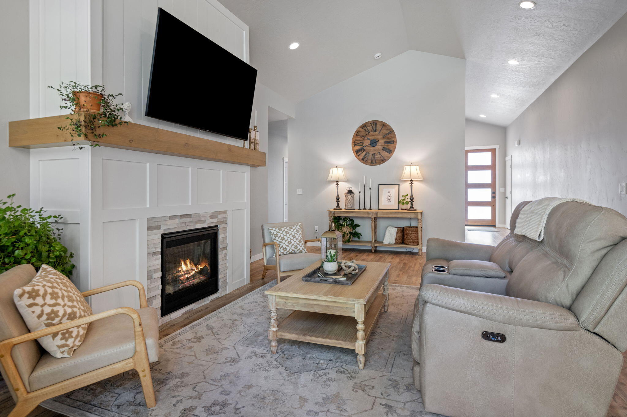 1151 N Jantzen Court