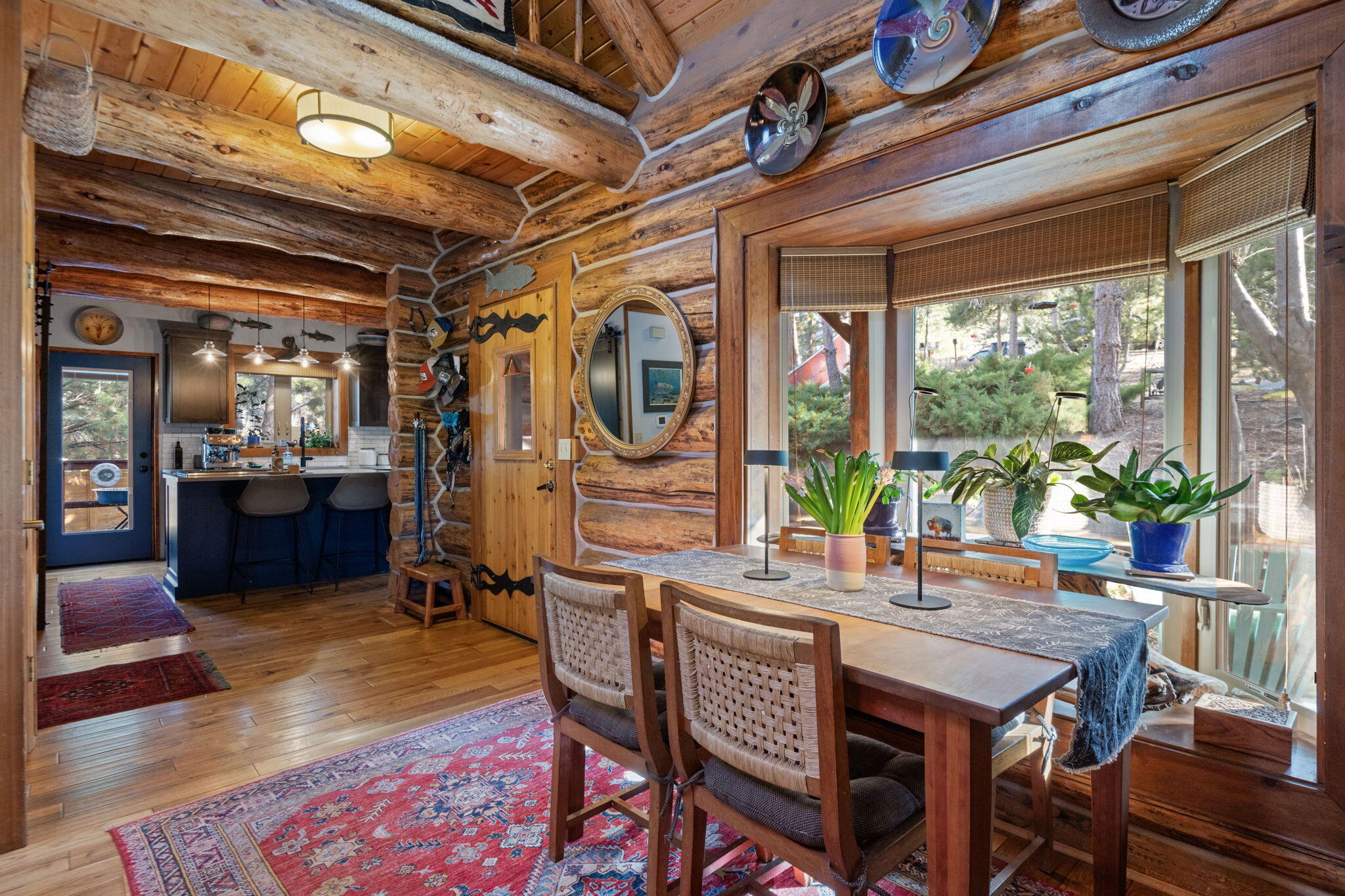 61537 West Ridge Avenue