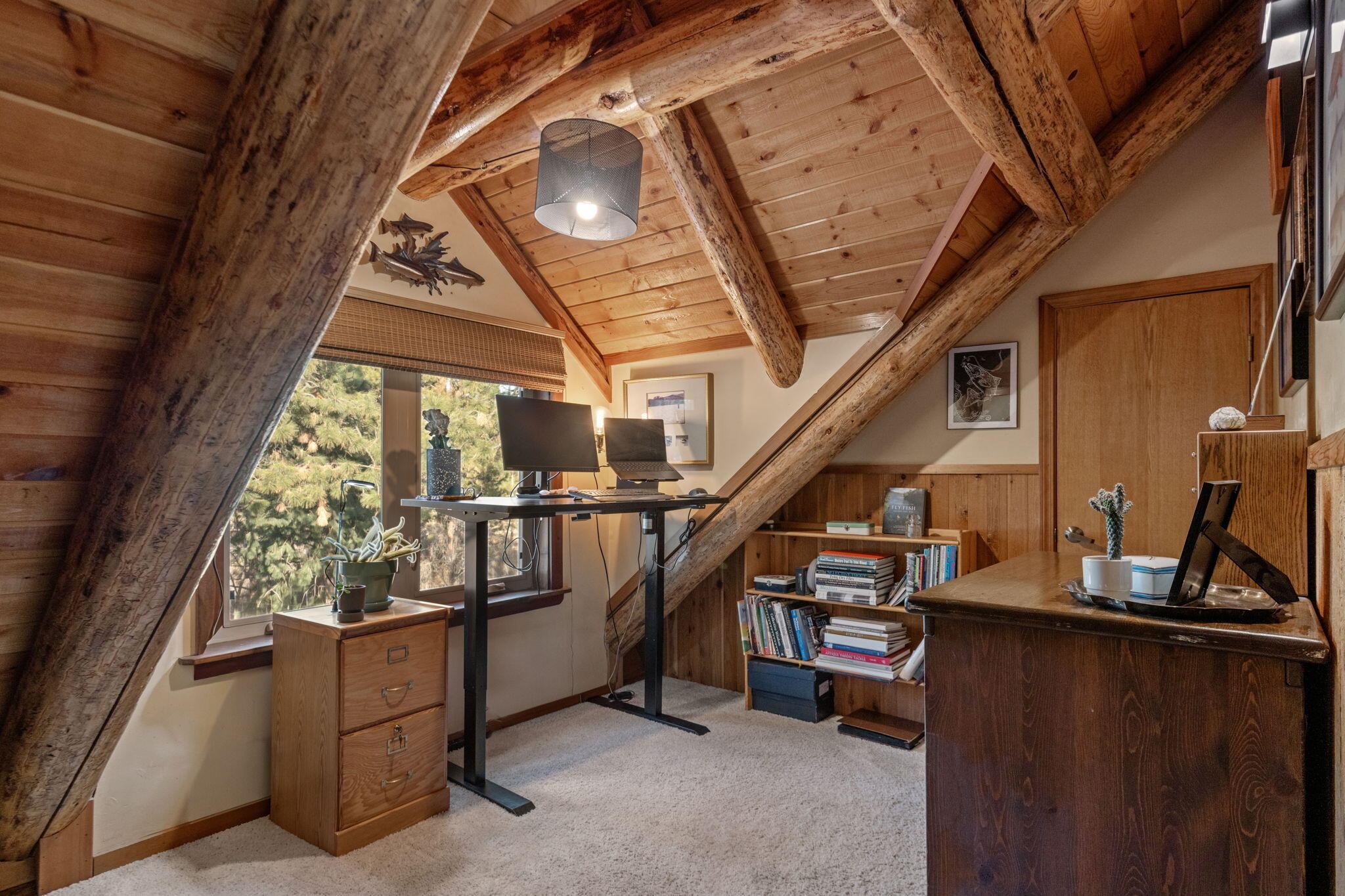 61537 West Ridge Avenue