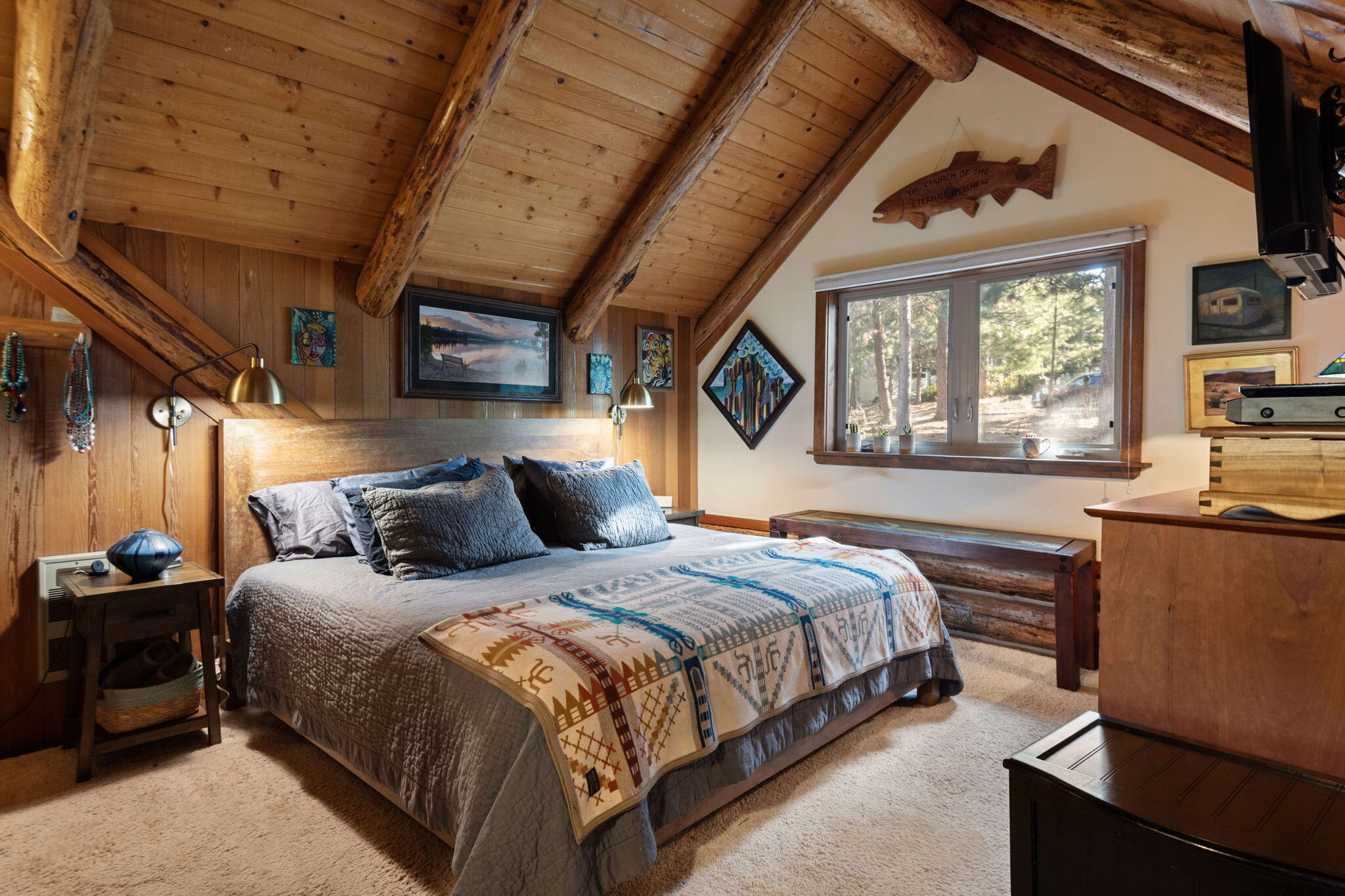 61537 West Ridge Avenue