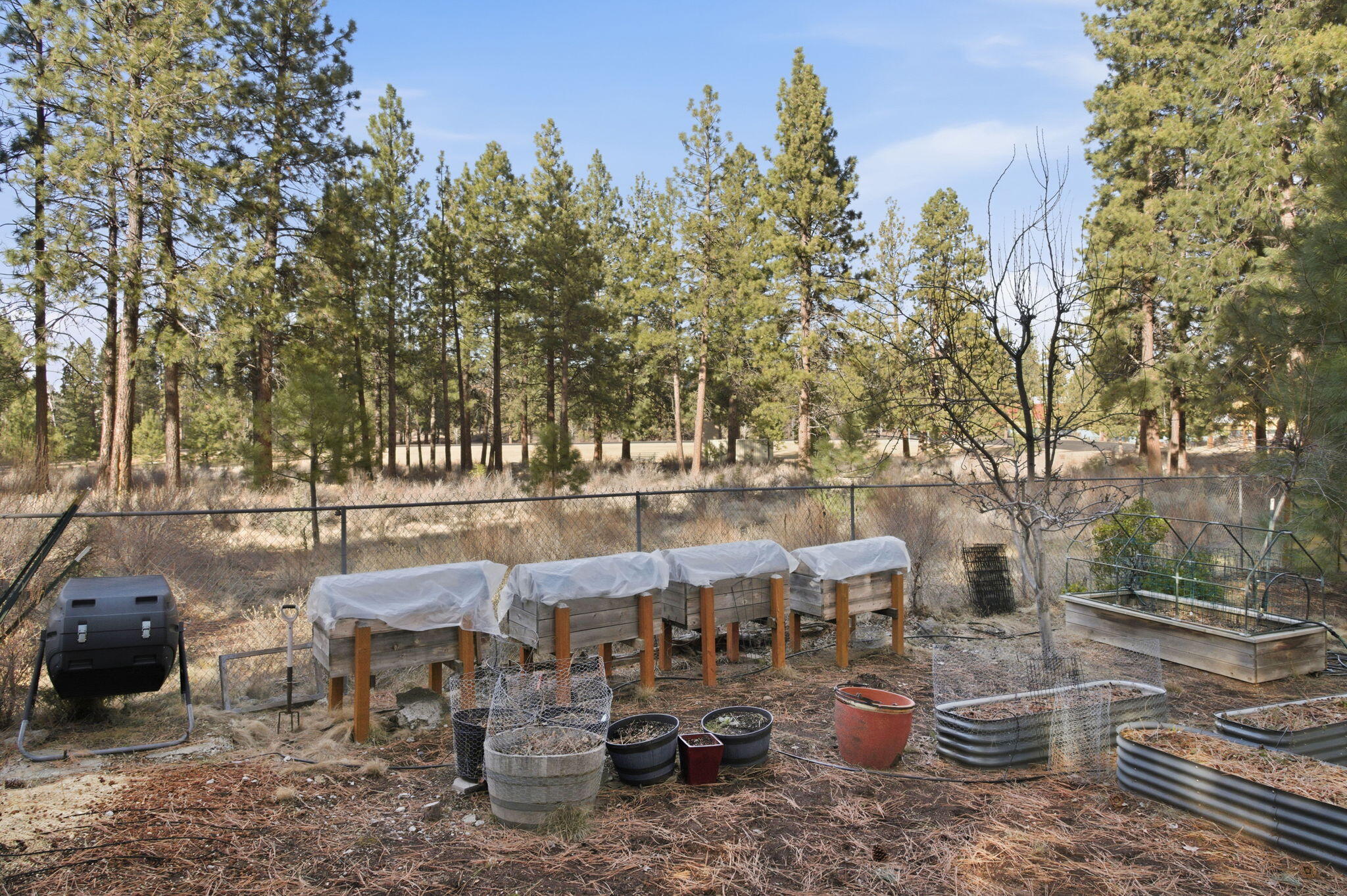 61537 West Ridge Avenue