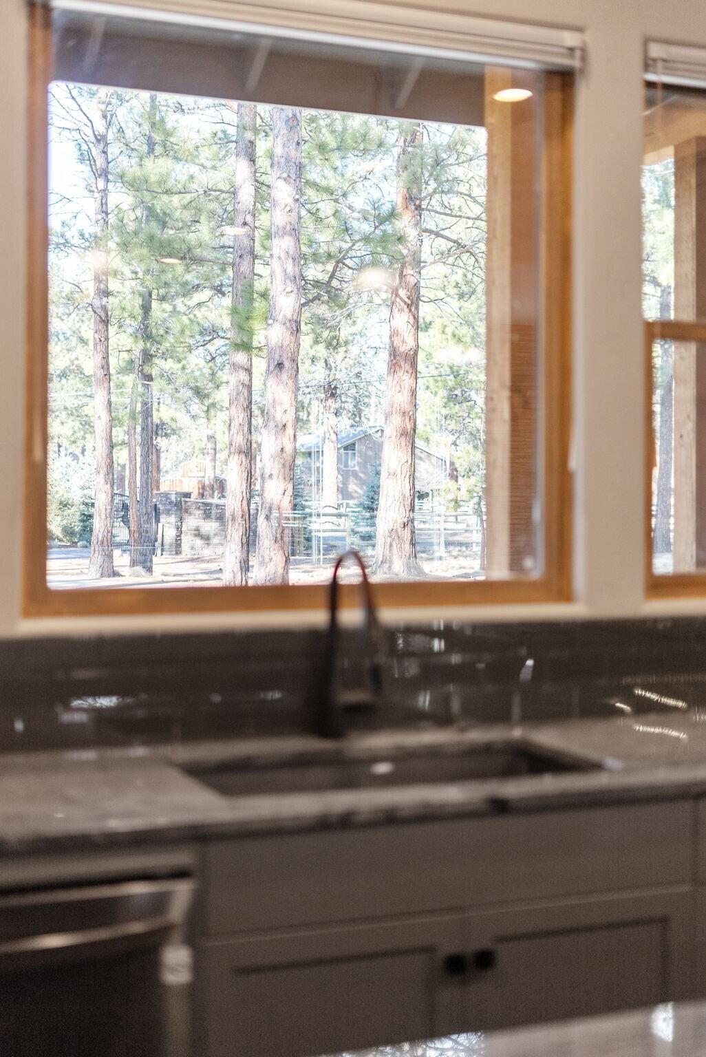 69255 Crooked Horseshoe Road