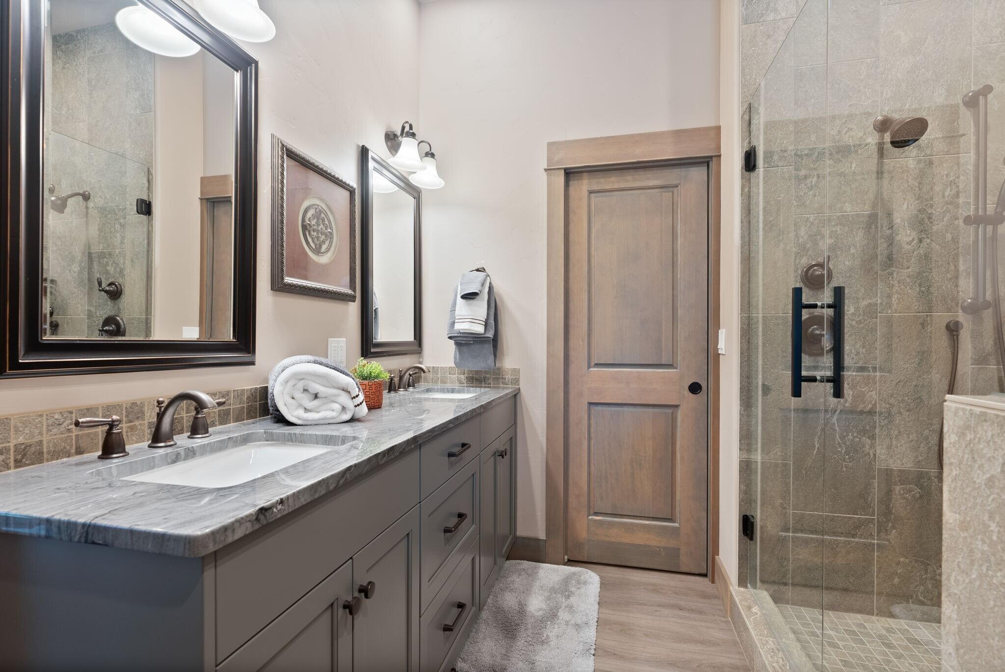 69255 Crooked Horseshoe Road