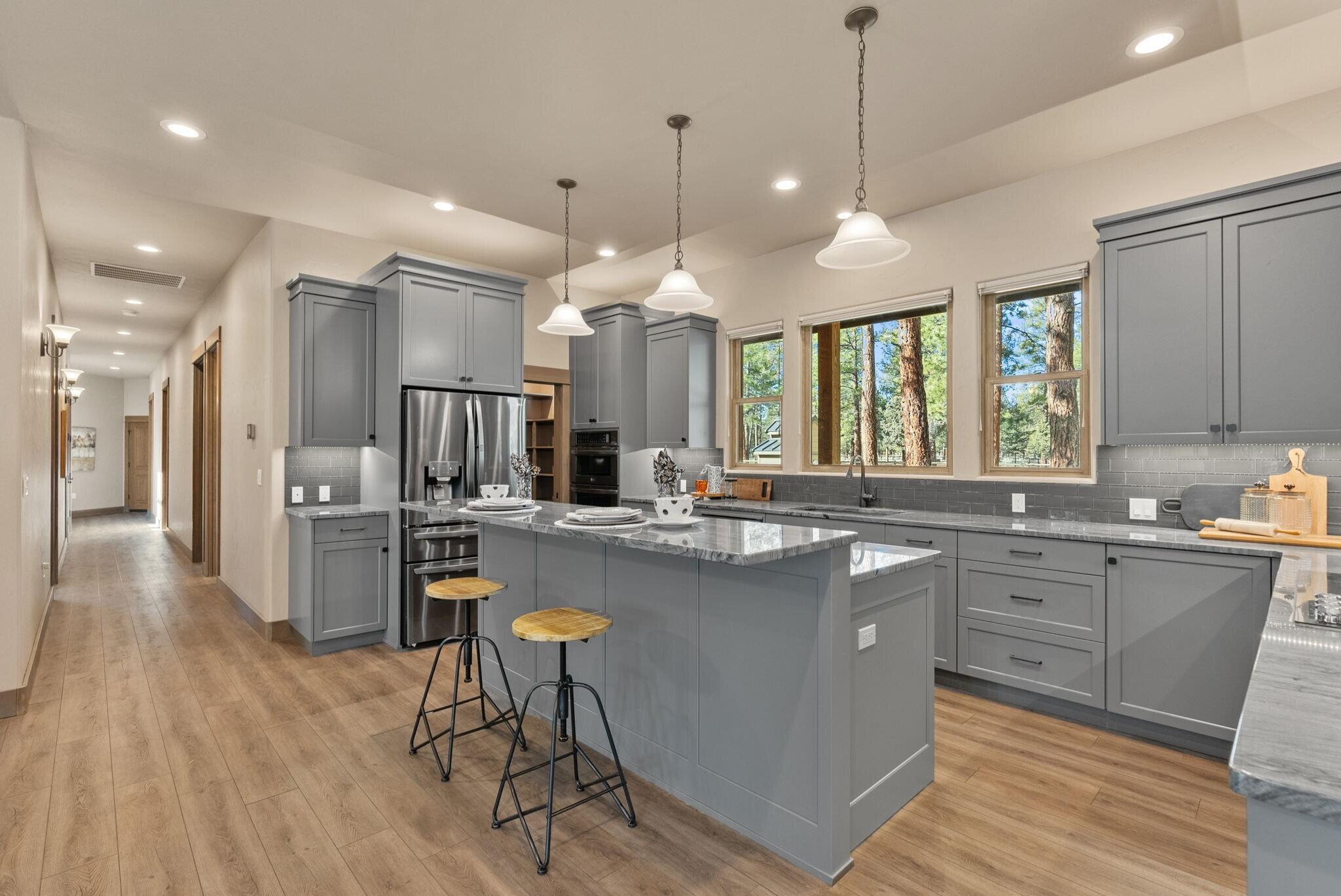 69255 Crooked Horseshoe Road