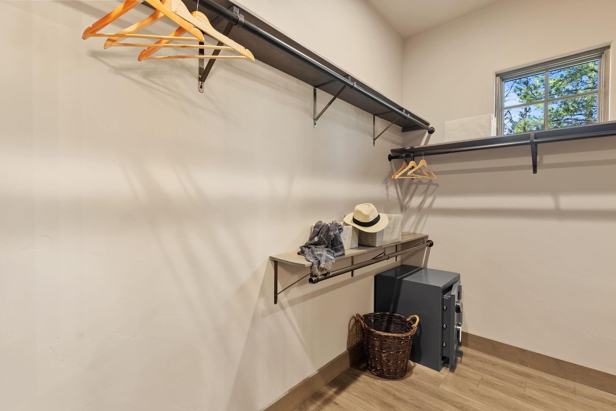 69255 Crooked Horseshoe Road