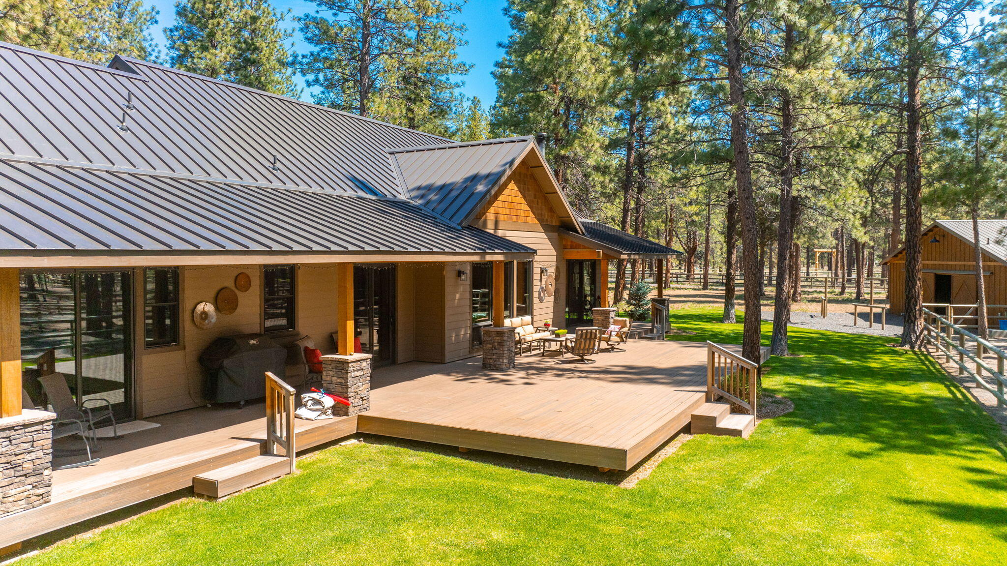 69255 Crooked Horseshoe Road