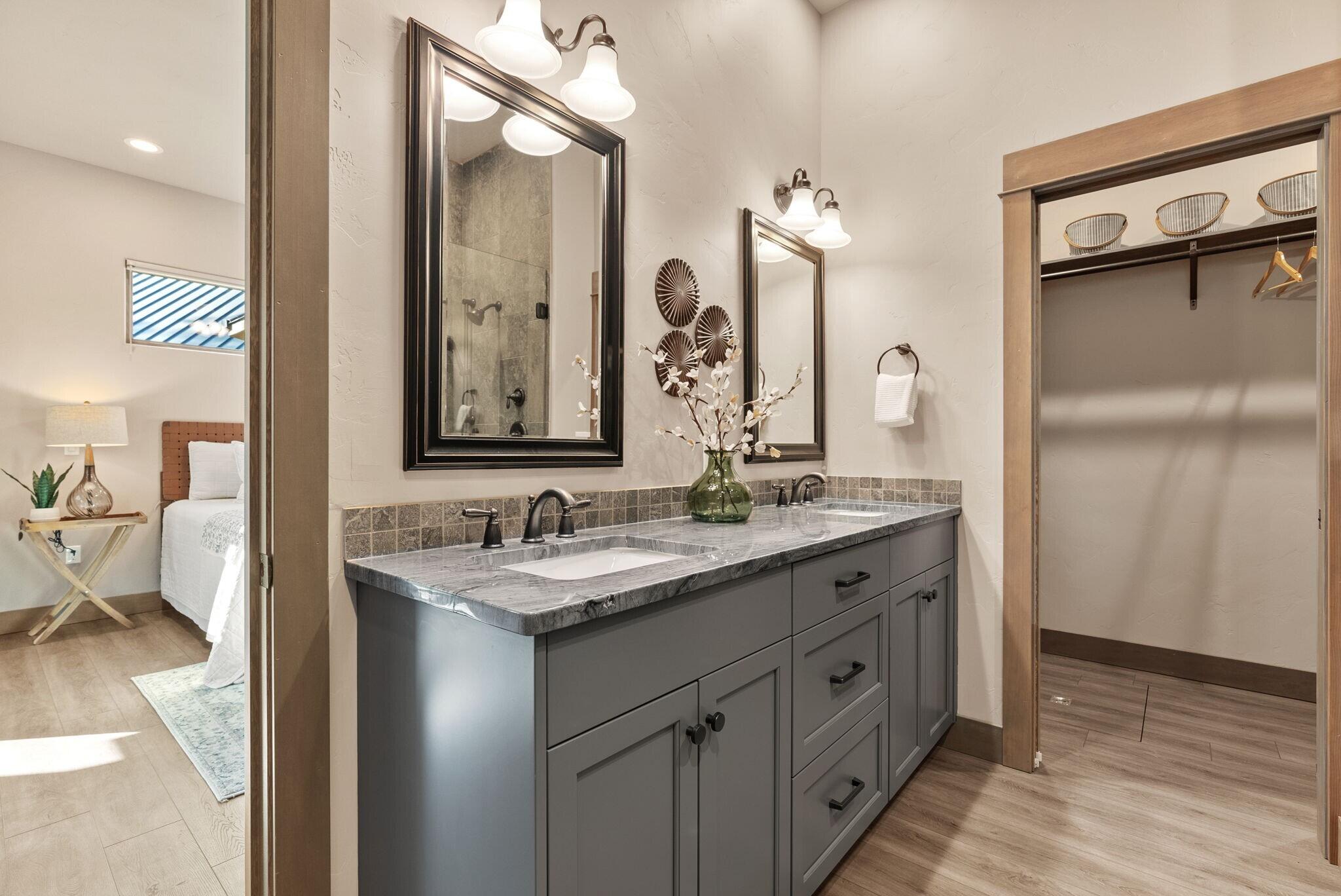 69255 Crooked Horseshoe Road