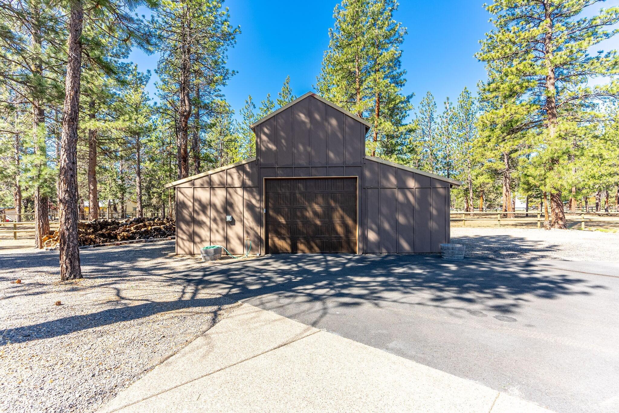 69255 Crooked Horseshoe Road