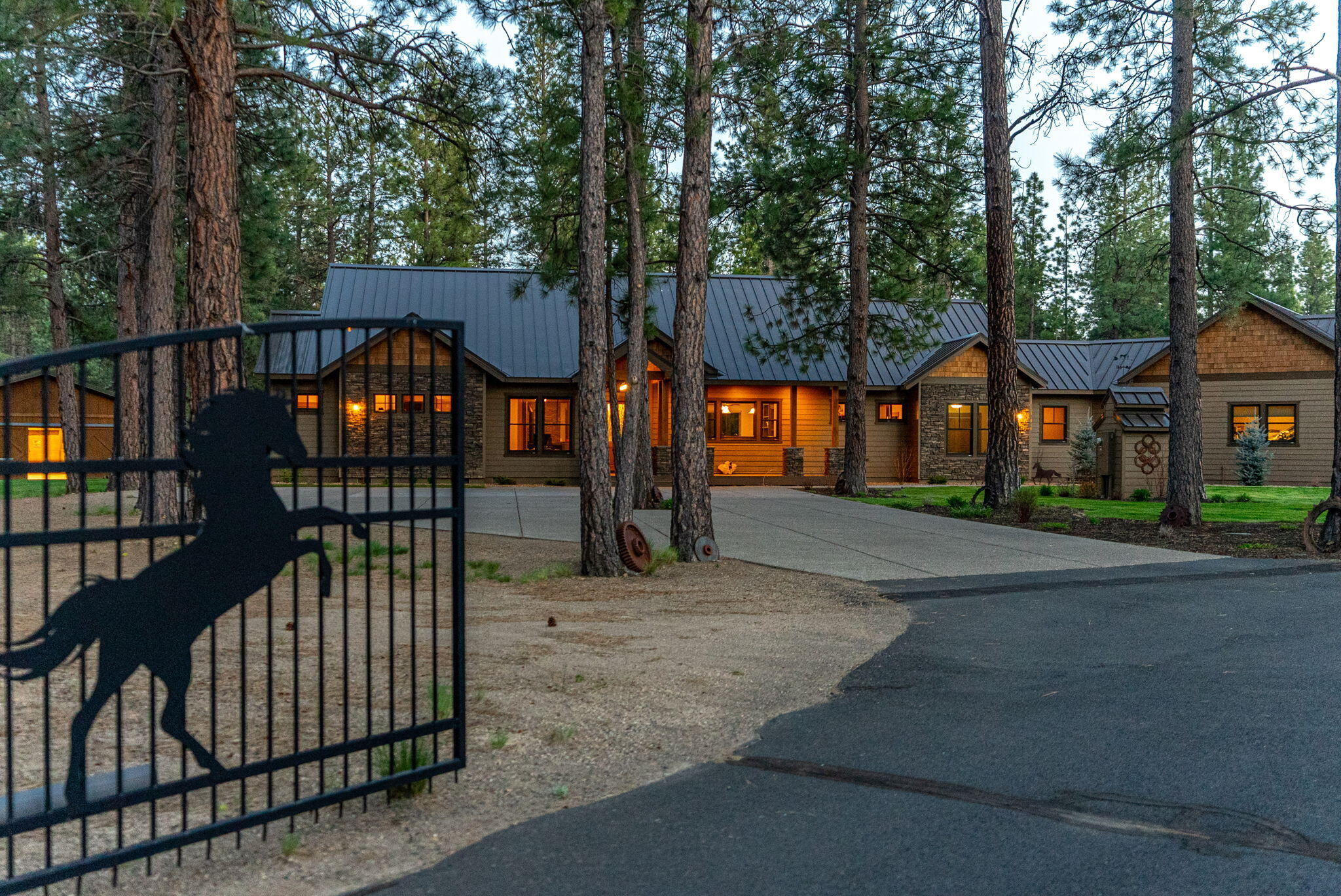 69255 Crooked Horseshoe Road