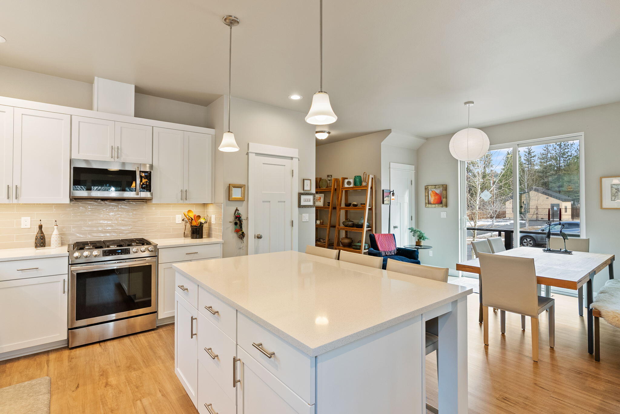 1078 E Black Butte Avenue