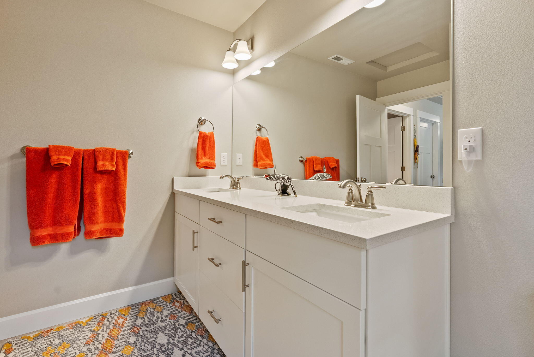 1078 E Black Butte Avenue