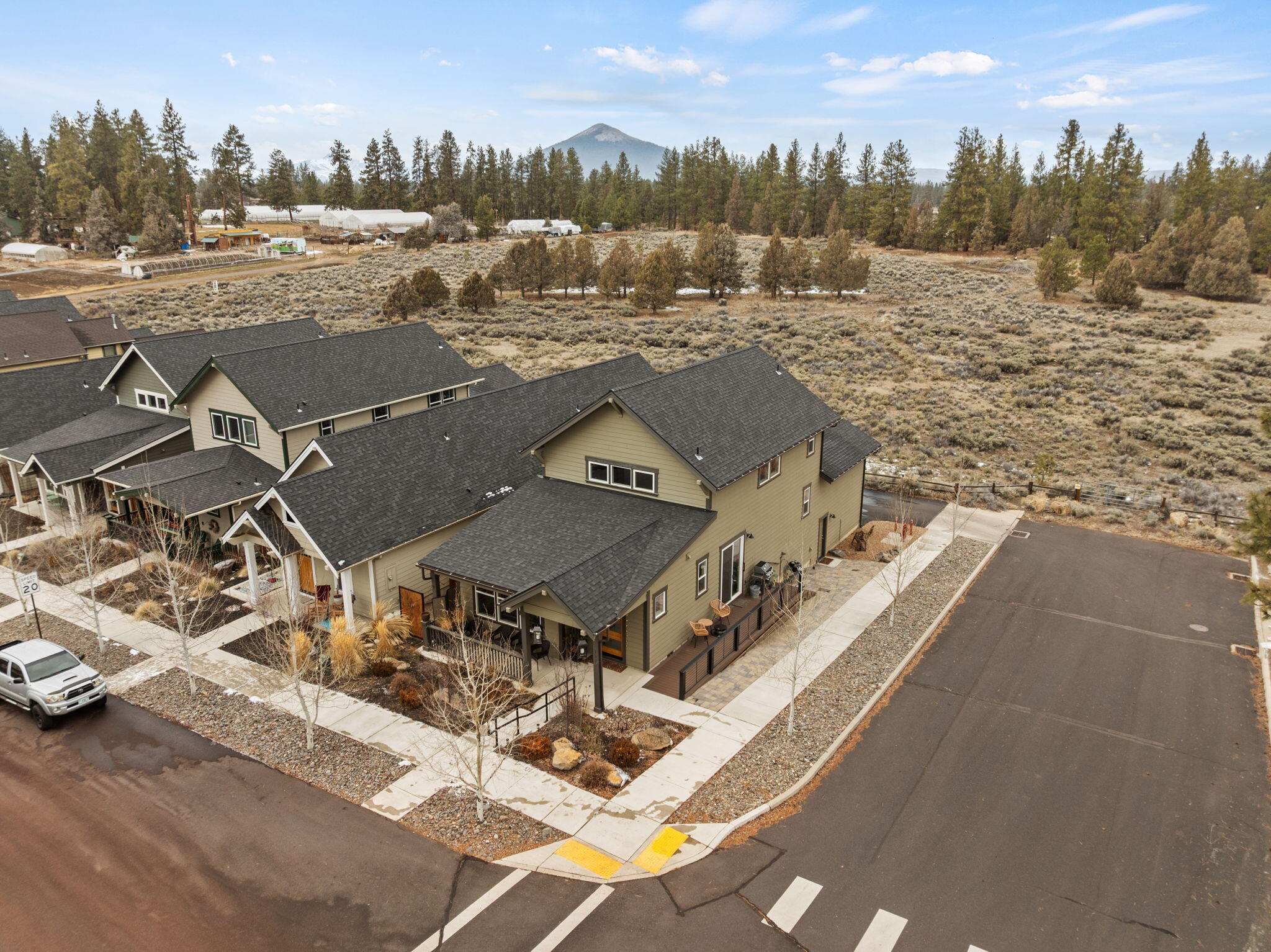 1078 E Black Butte Avenue