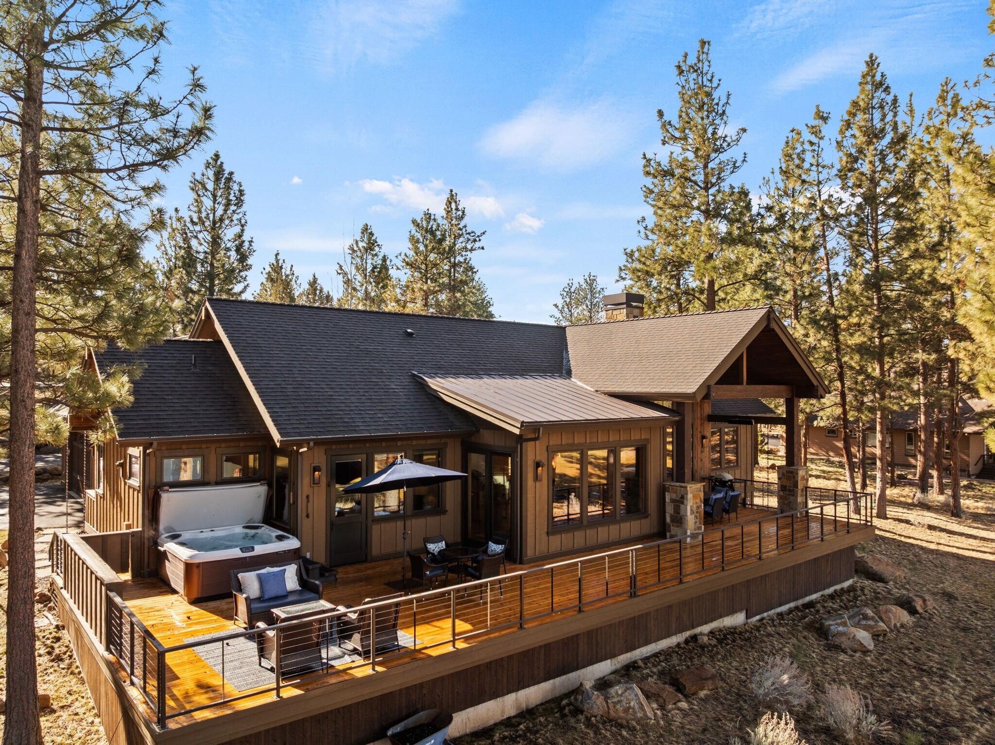 16892 Royal Coachman Drive