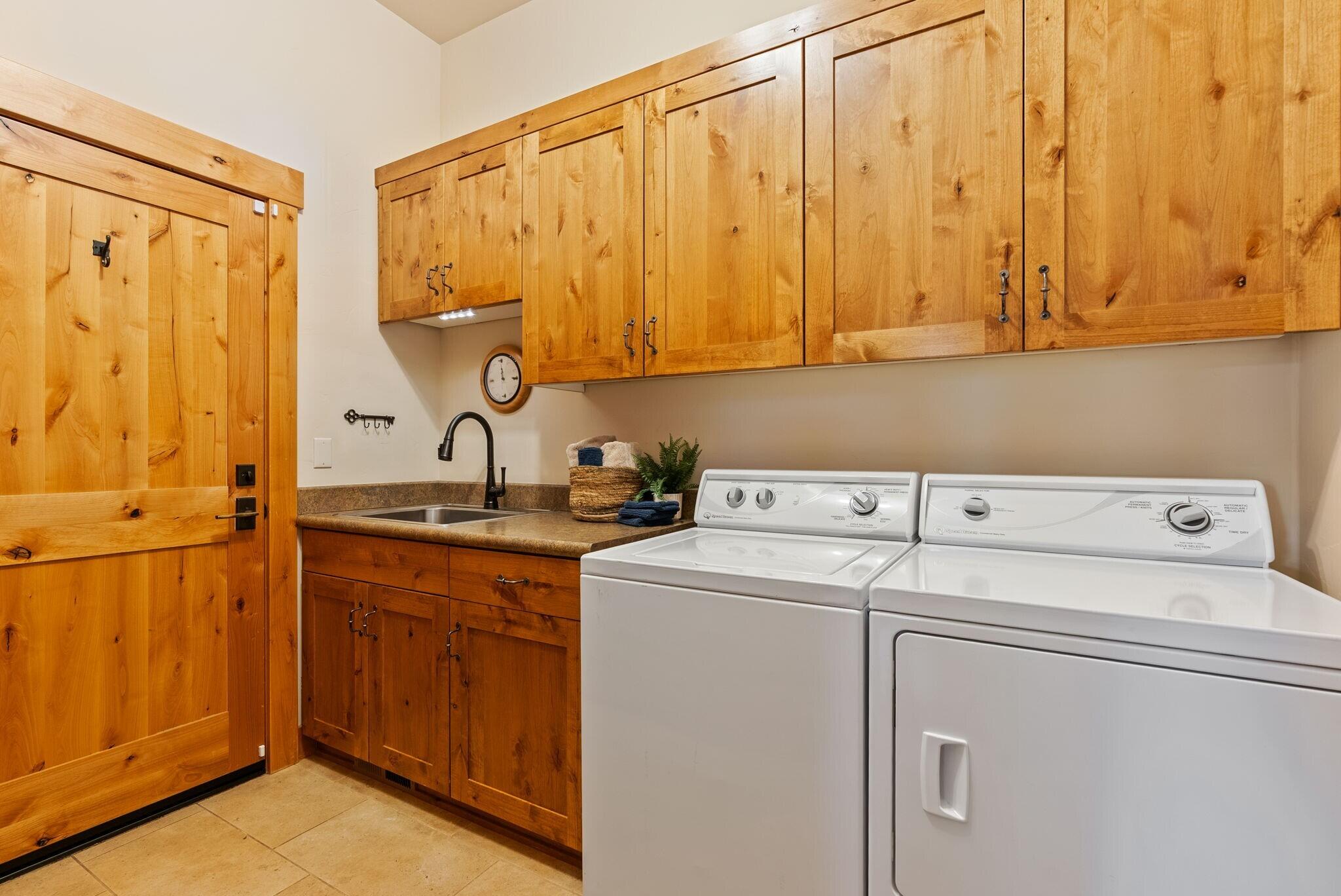 16892 Royal Coachman Drive