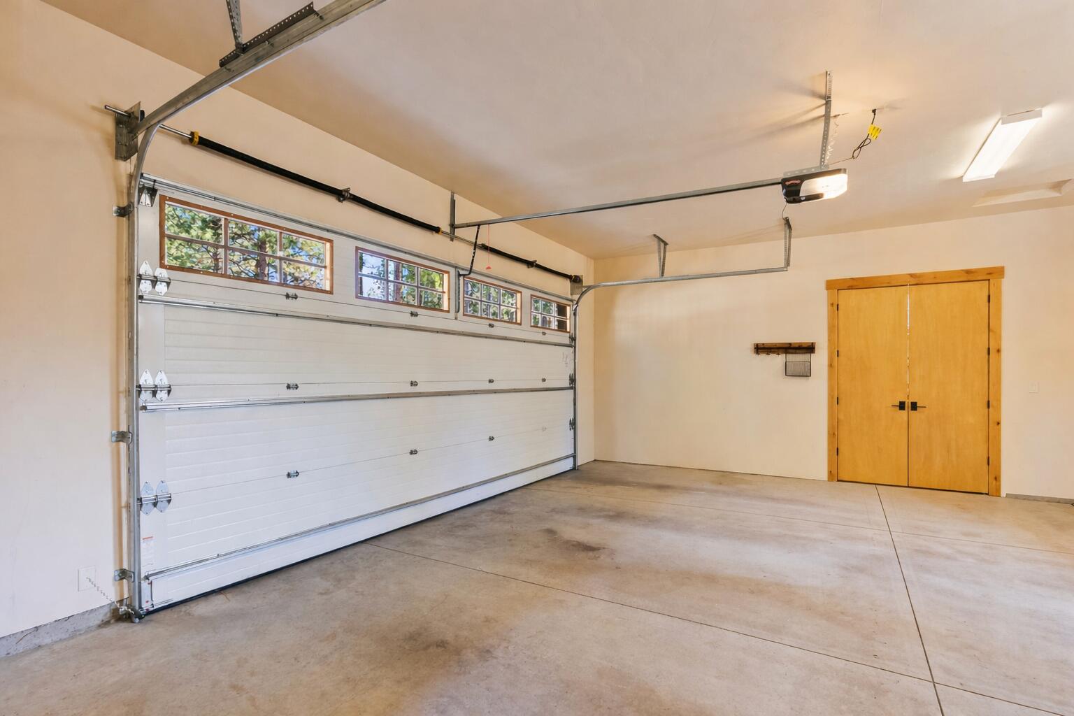 16892 Royal Coachman Drive