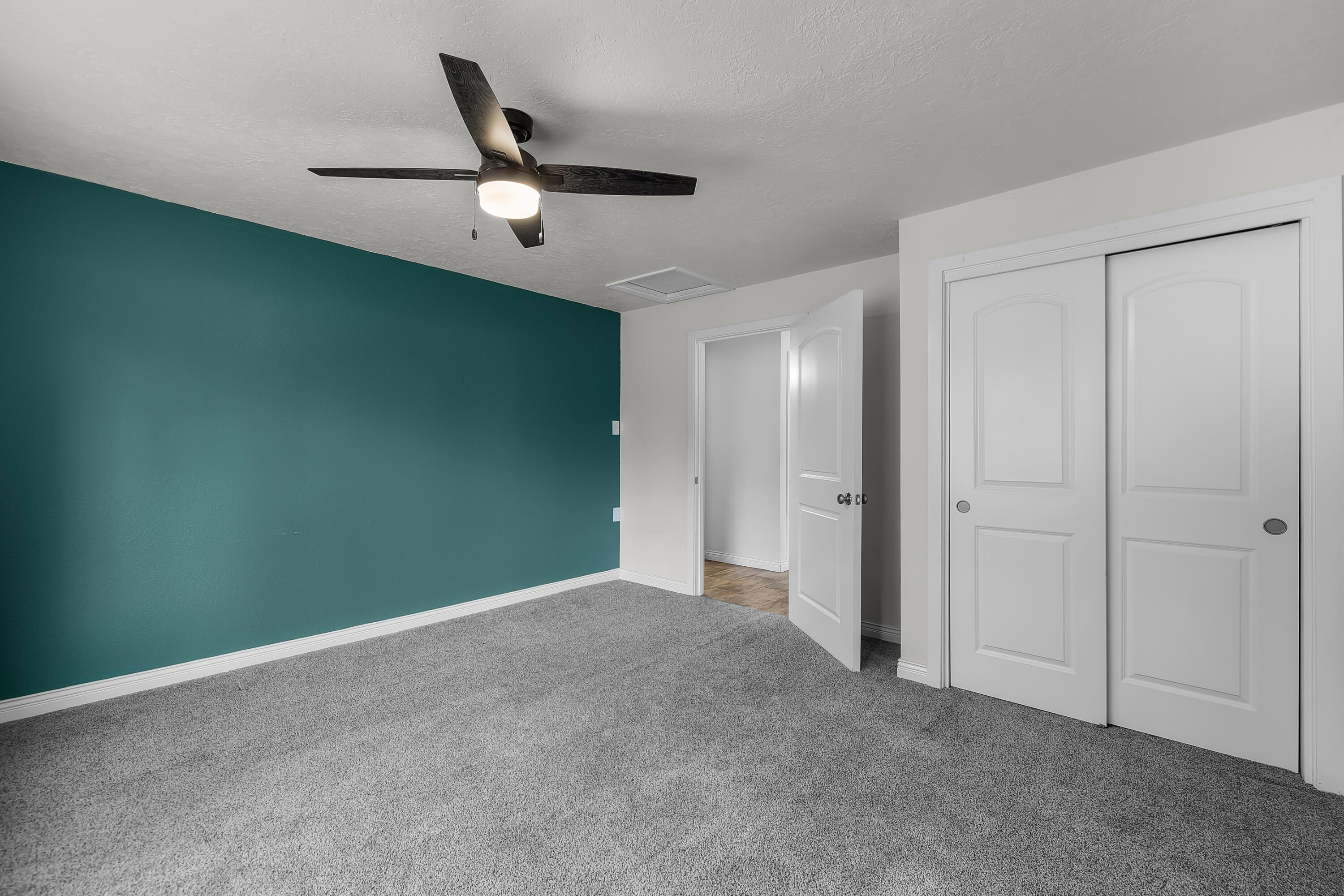 22860 Buckskin Court