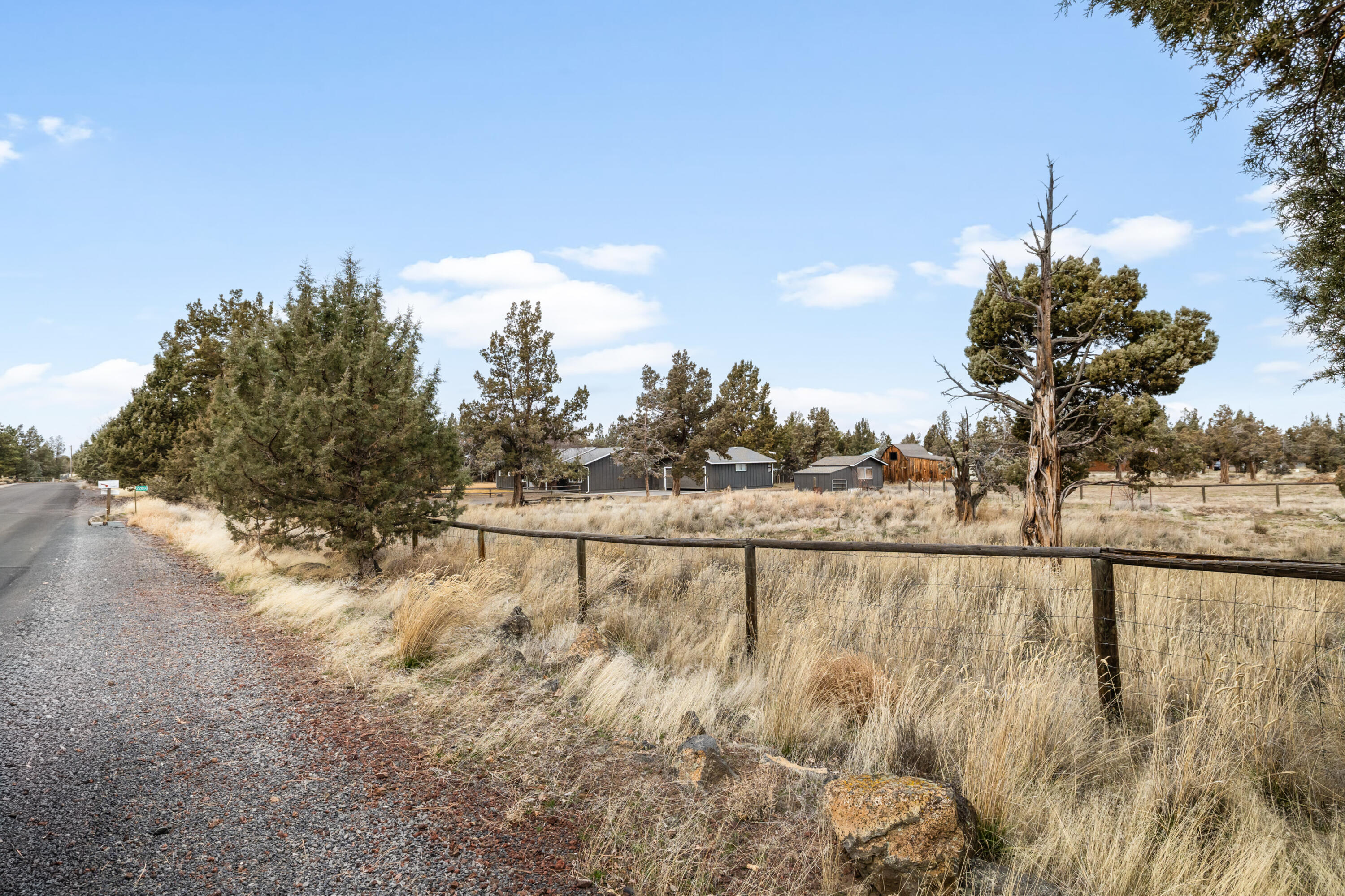 22860 Buckskin Court