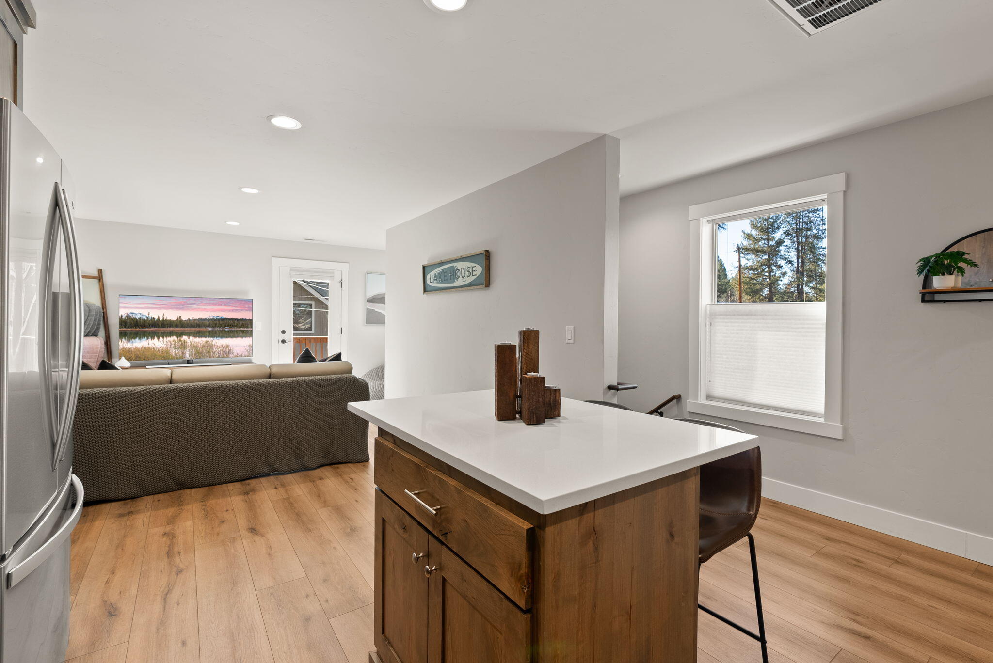 347 E Jefferson Avenue