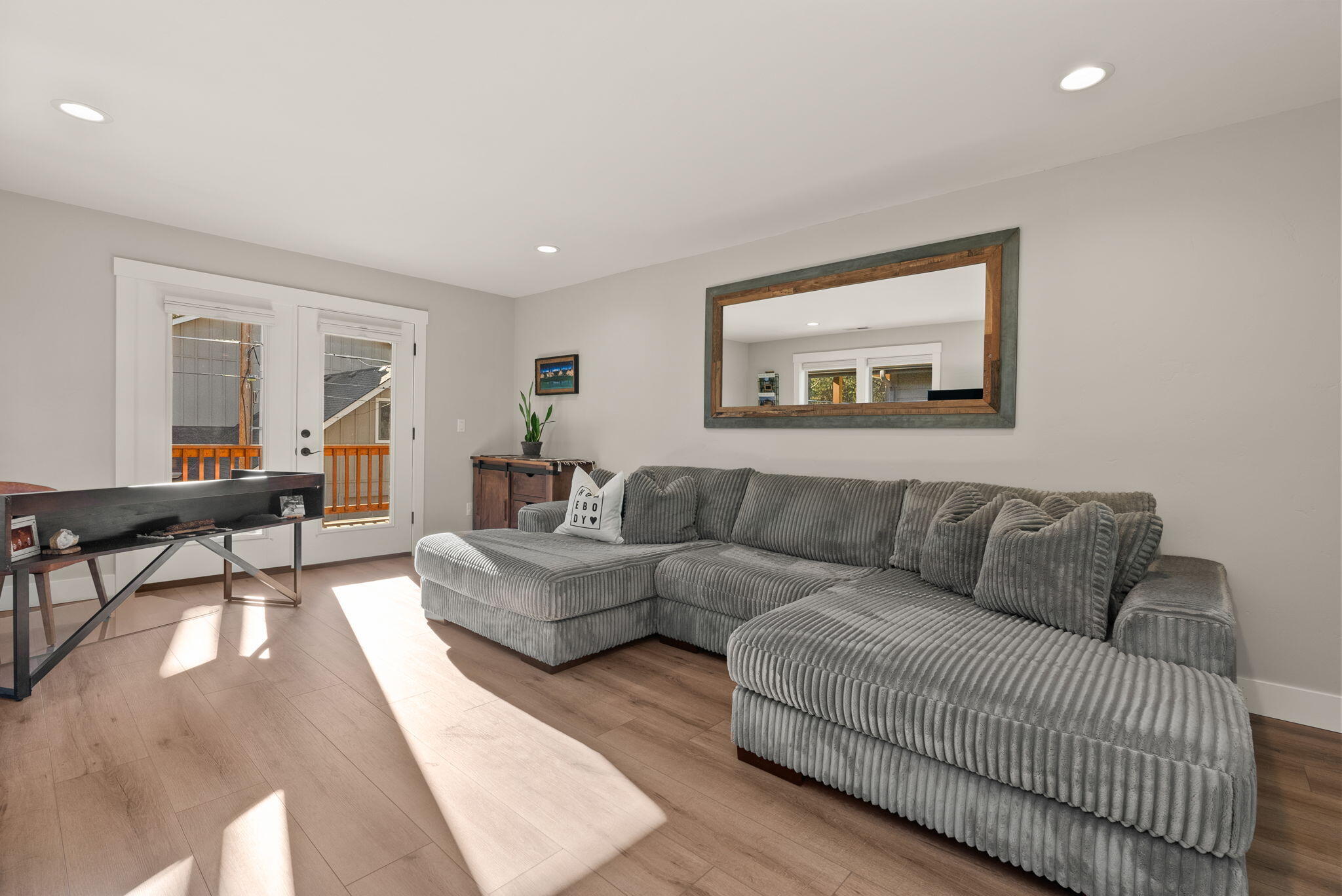 347 E Jefferson Avenue