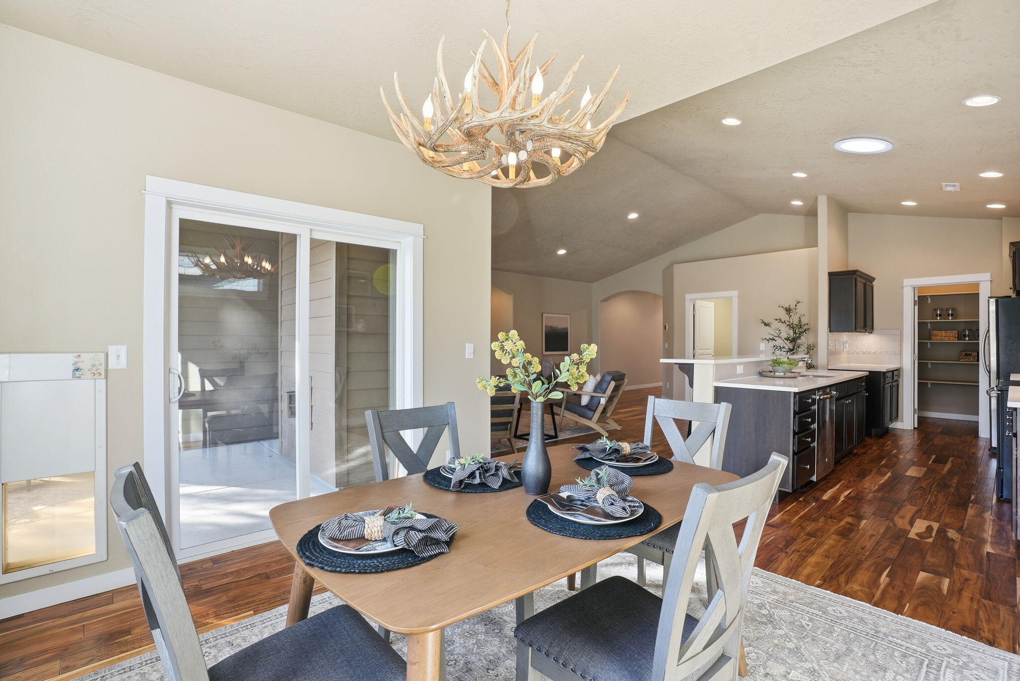 1255 W McKinney Butte Road, E