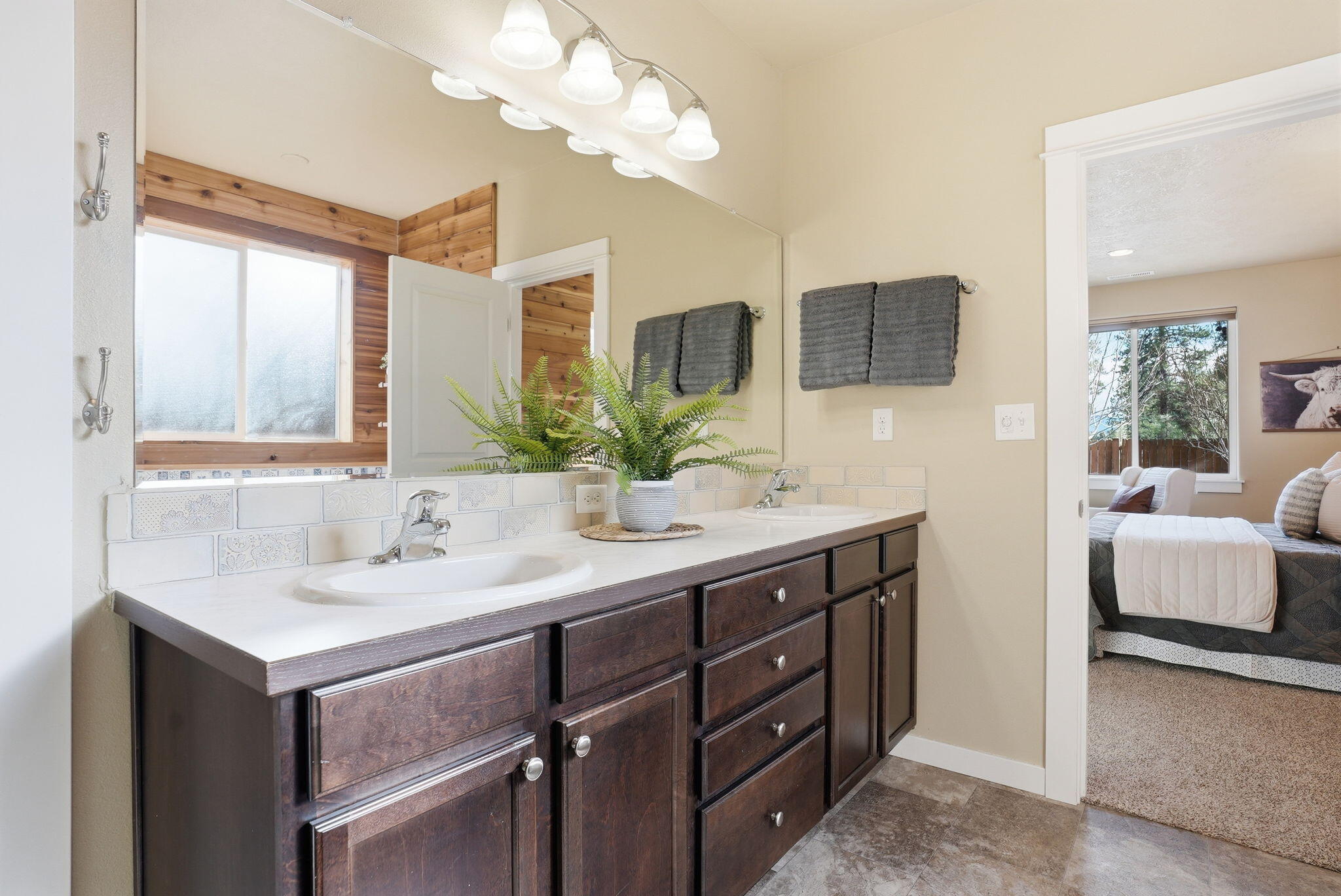 1255 W McKinney Butte Road, E