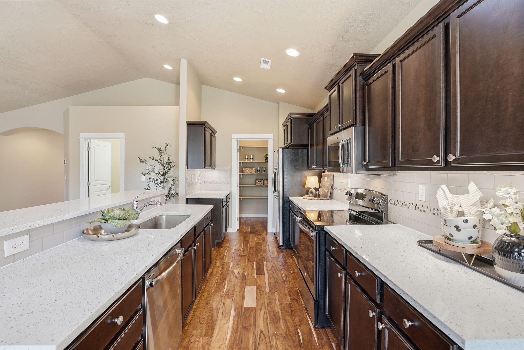 1255 W McKinney Butte Road, E