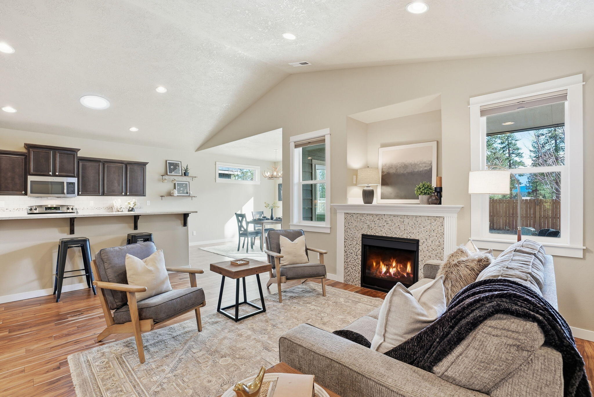 1255 W McKinney Butte Road, E