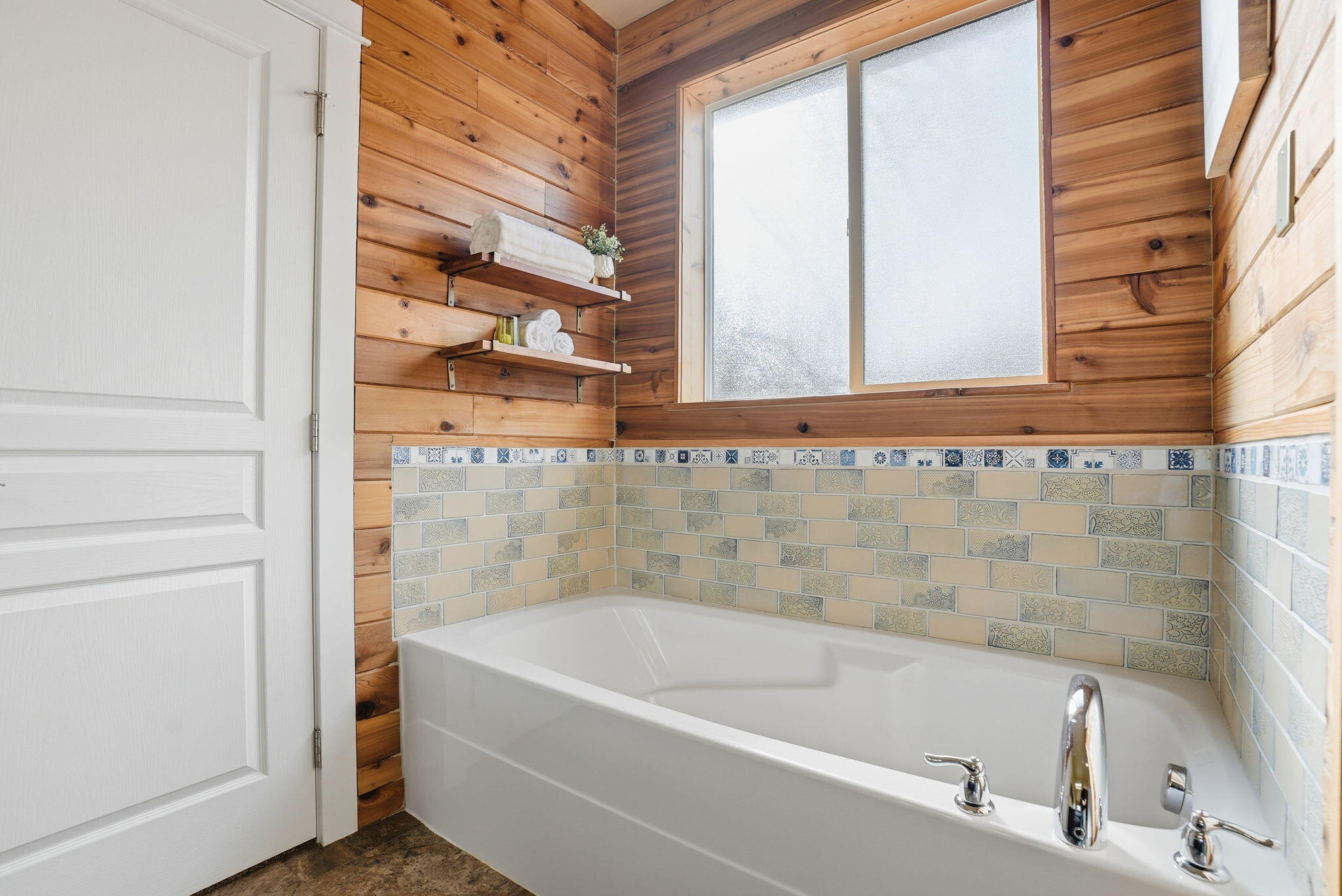 1255 W McKinney Butte Road, E