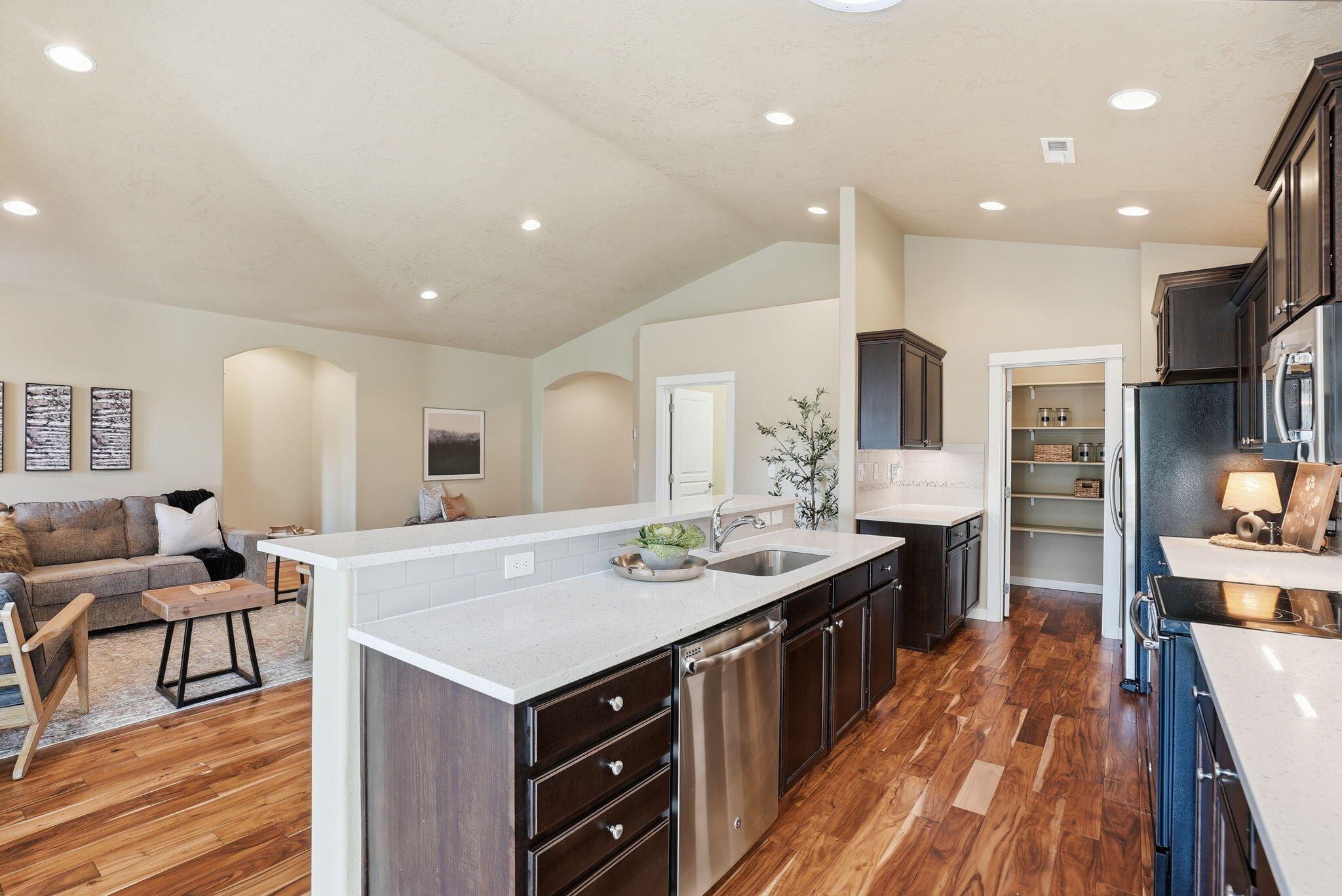 1255 W McKinney Butte Road, E