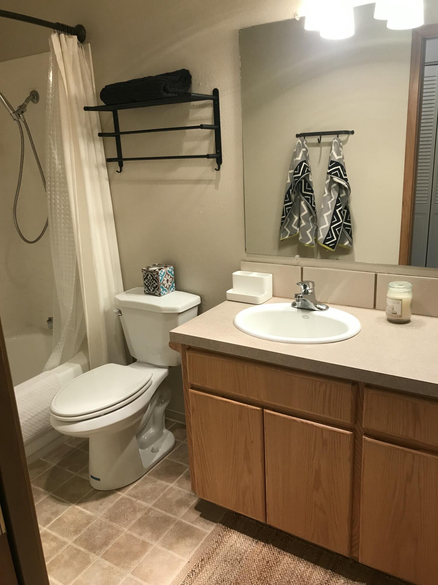 813 E Desperado Trail, UNIT 102