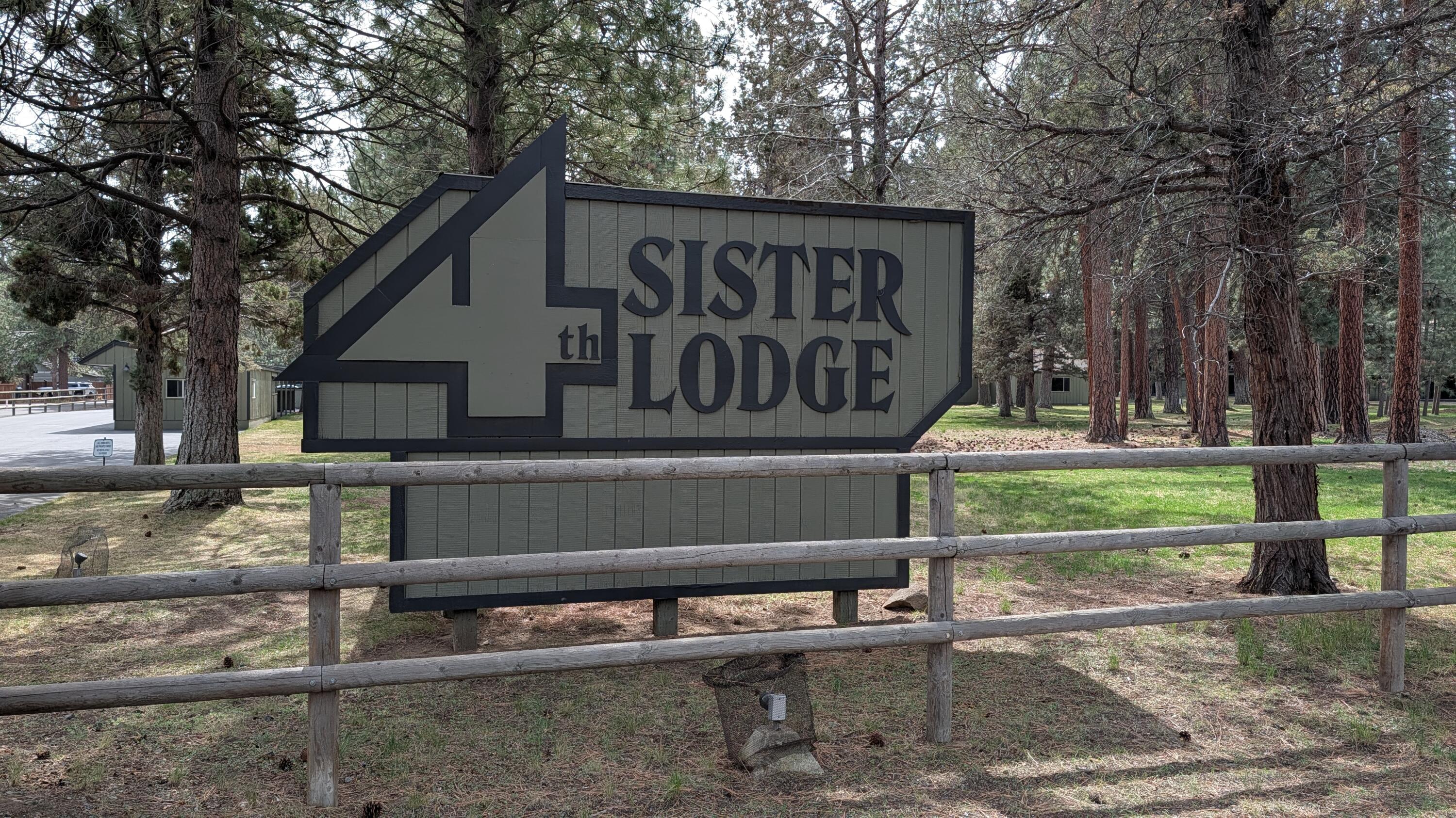 813 E Desperado Trail, UNIT 102