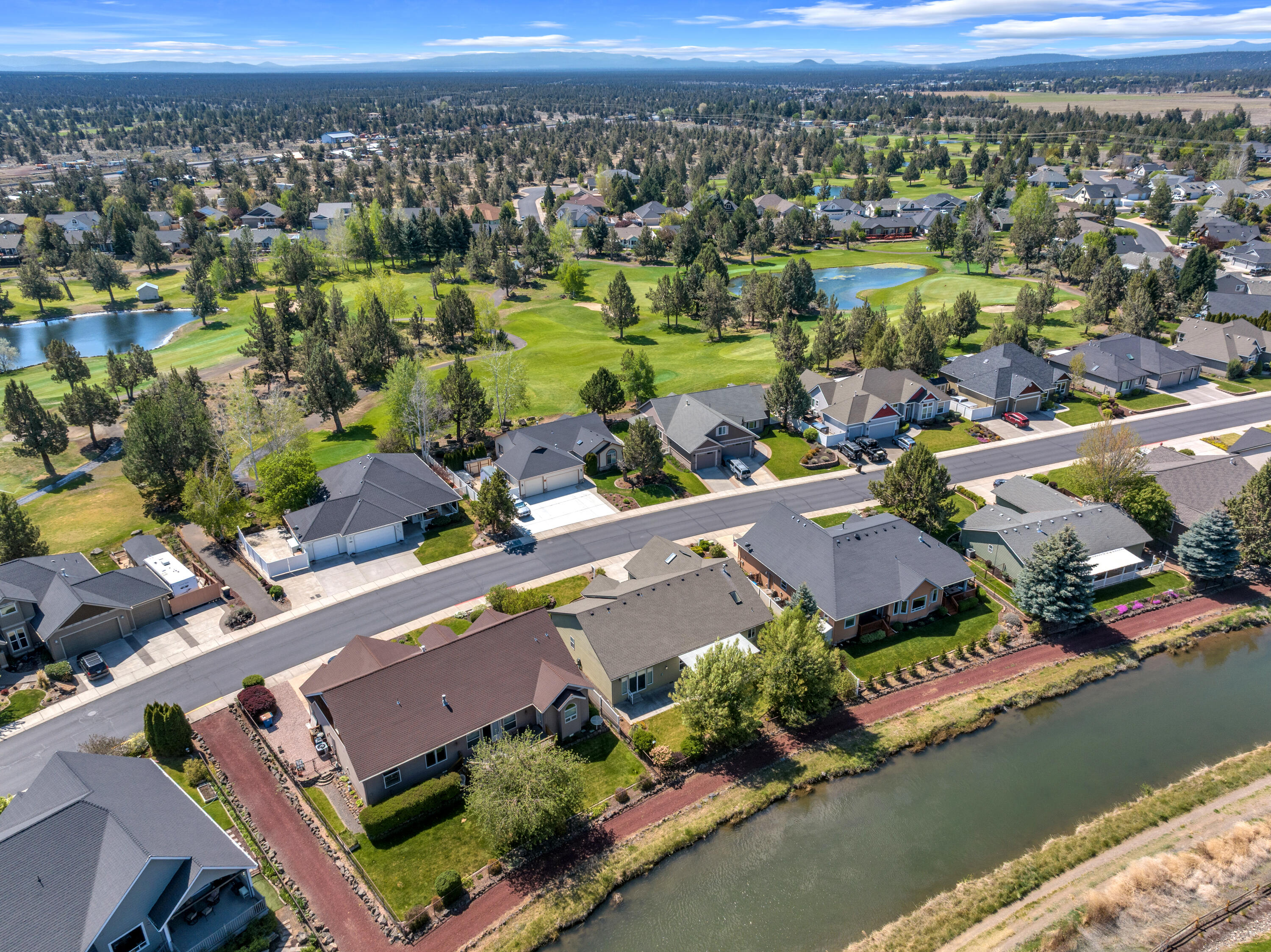 4013 SW Tommy Armour Lane