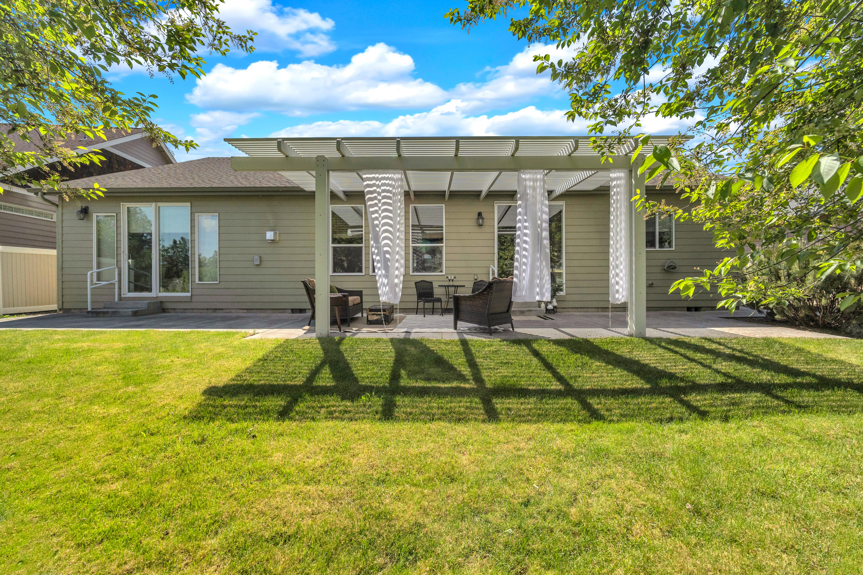 4013 SW Tommy Armour Lane